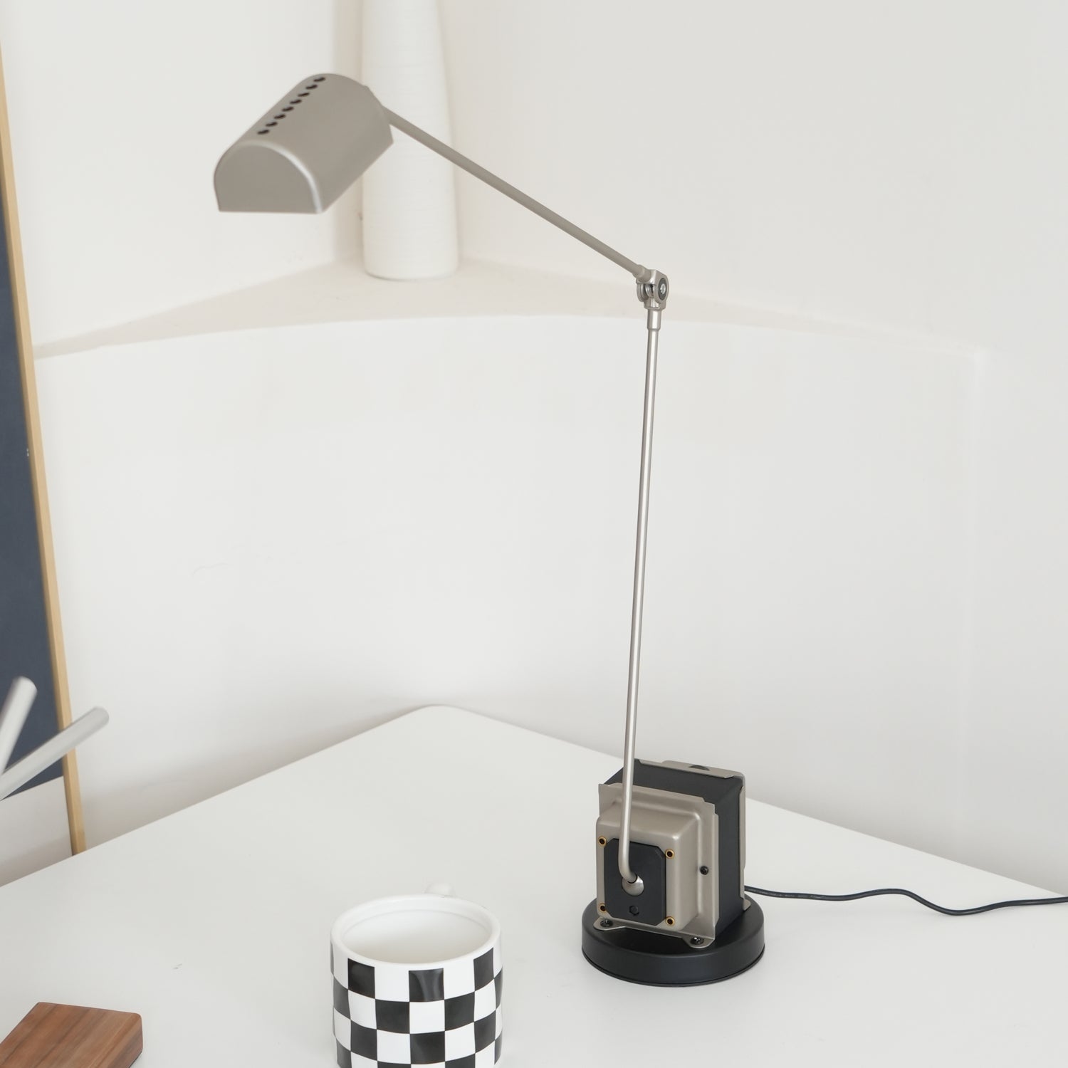 Orvyn Minimalist Table Lamp-Neutral Decor
