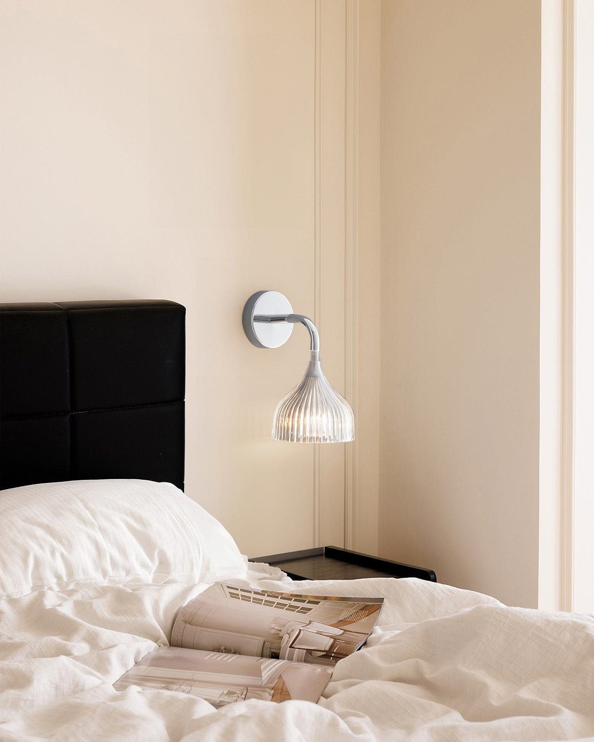 Aurzorus Modern Minimalist Plastic Wall Lamp-Neutral Decor