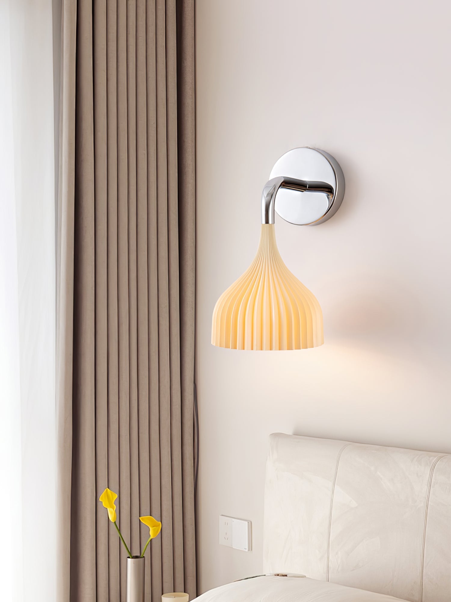 Aurzorus Modern Minimalist Plastic Wall Lamp-Neutral Decor