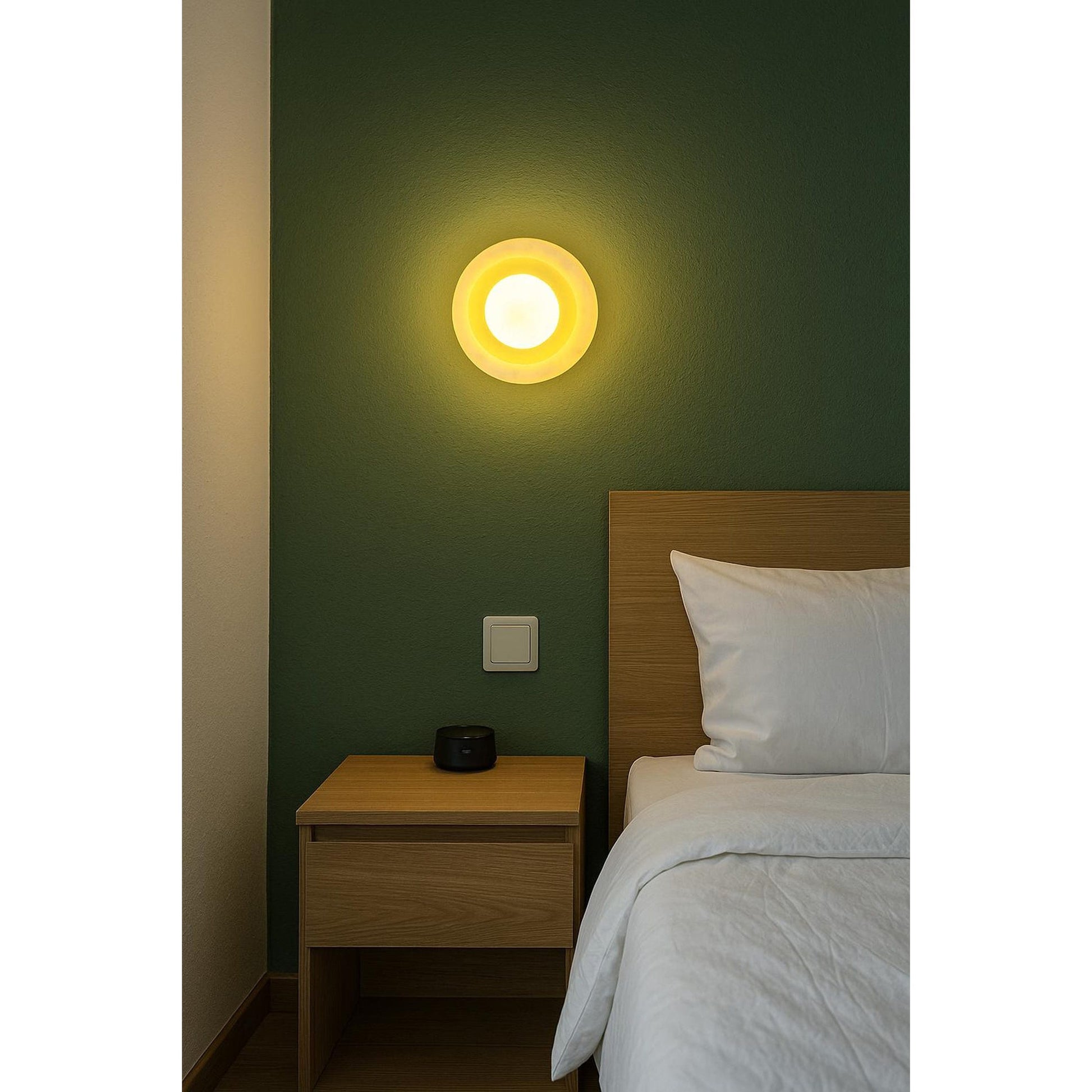 View of the glass lampshade and G9 socket.