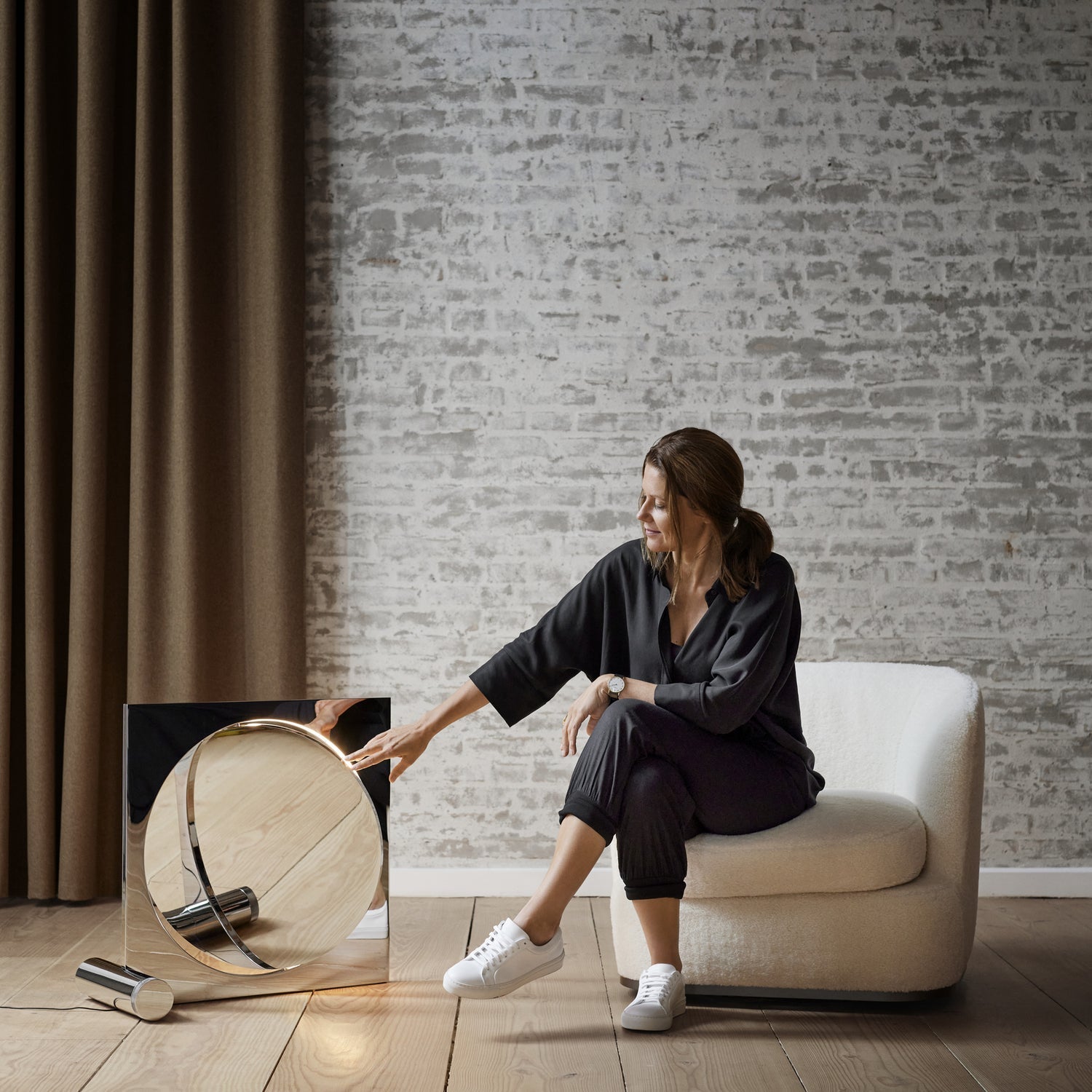 Gami Modern Table Lamp-Neutral Decor