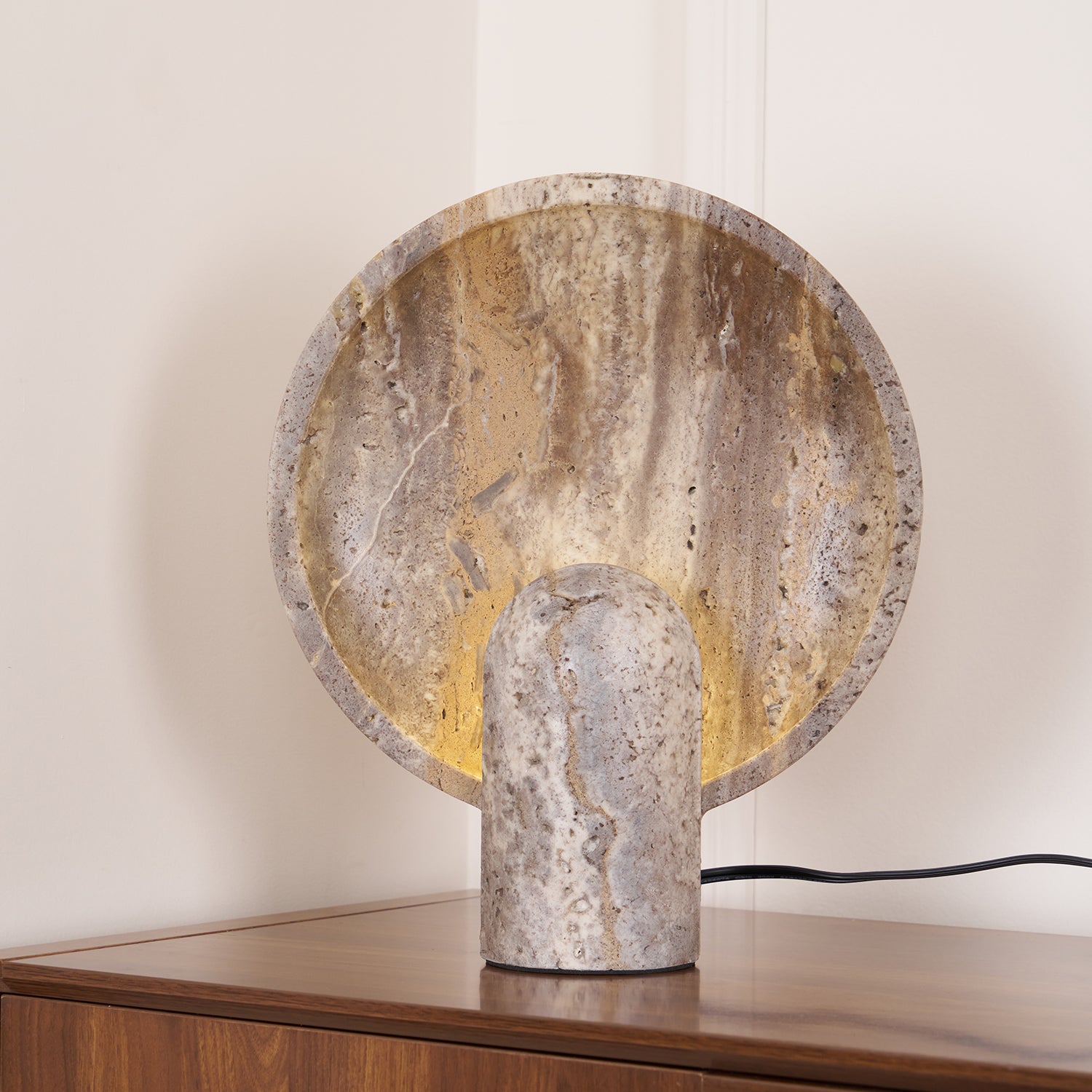Valemu Saucer-Base Travertine Table Lamp-Neutral Decor