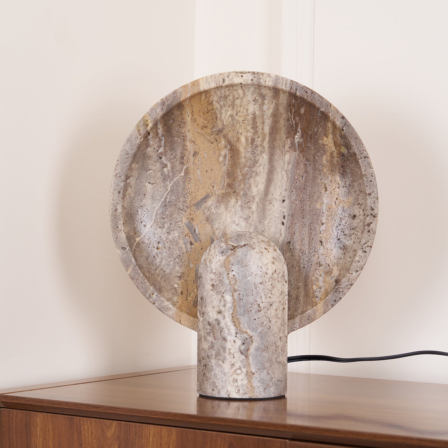 Valemu Saucer-Base Travertine Table Lamp-Neutral Decor