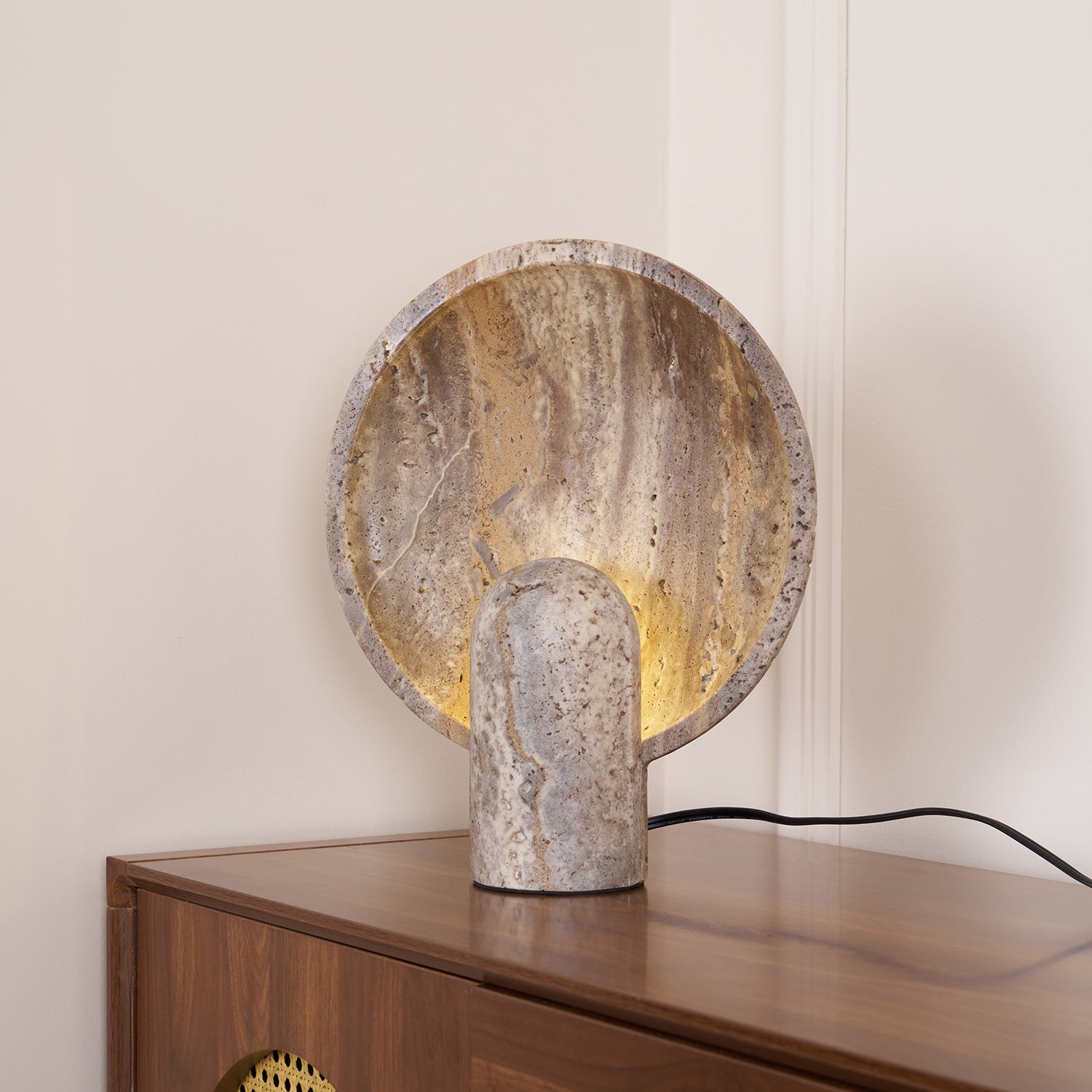 Valemu Saucer-Base Travertine Table Lamp-Neutral Decor