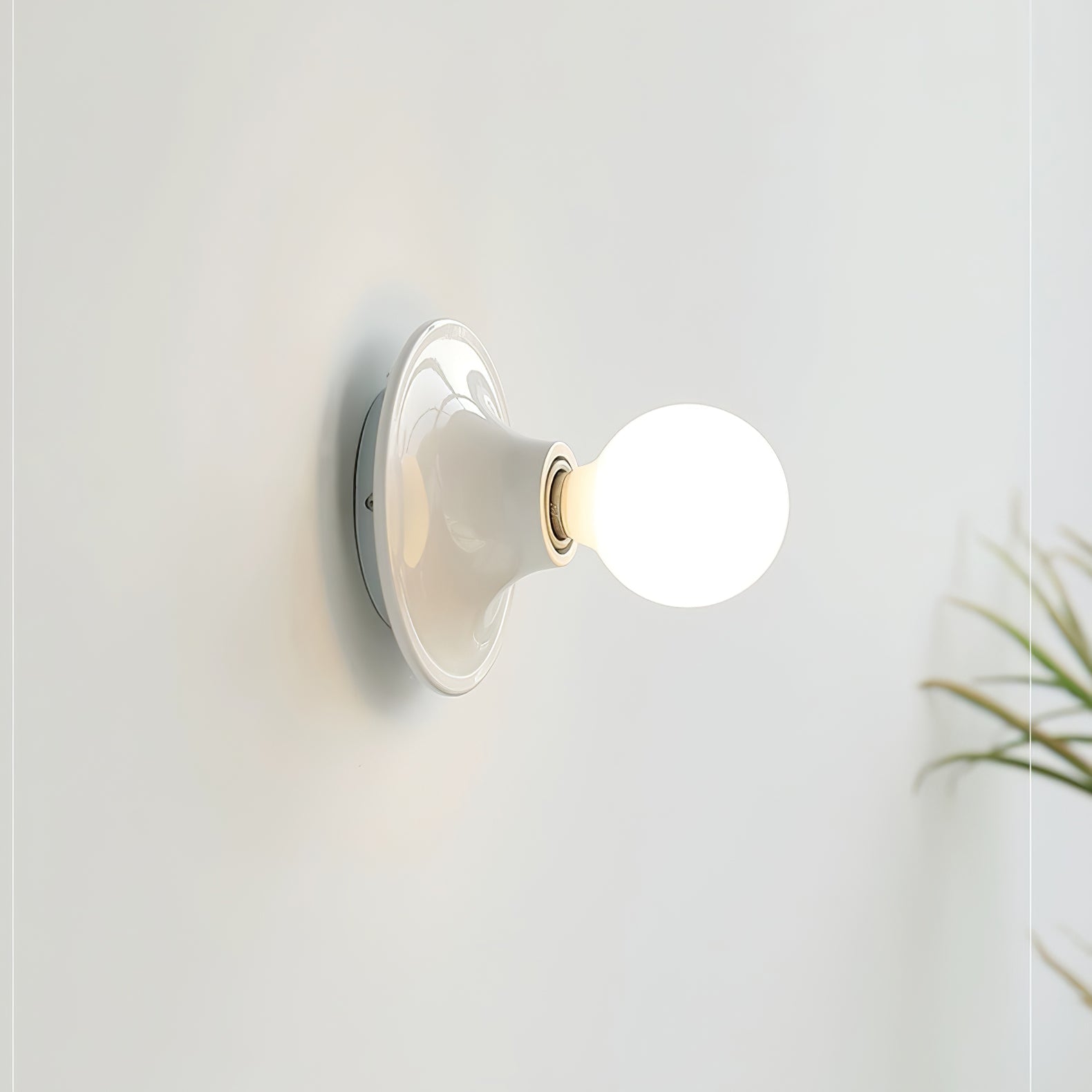 Ortheen Modern Minimalist Glass Sconce Wall lamp-Neutral Decor