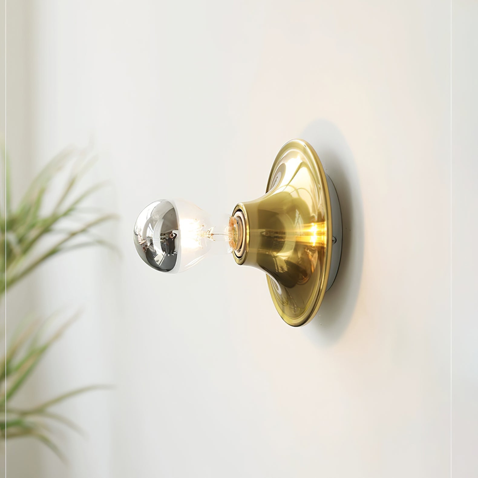 Ortheen Modern Minimalist Glass Sconce Wall lamp-Neutral Decor