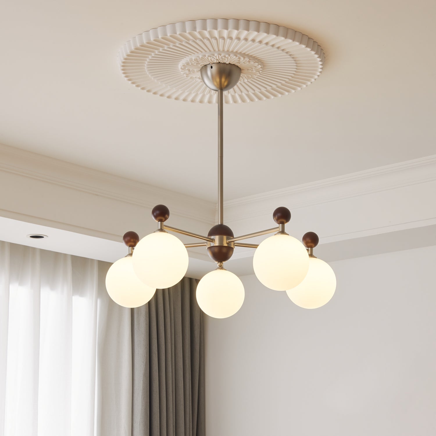 Cimirora Traditional Elegance Wood Glass Chandelier-Neutral Decor