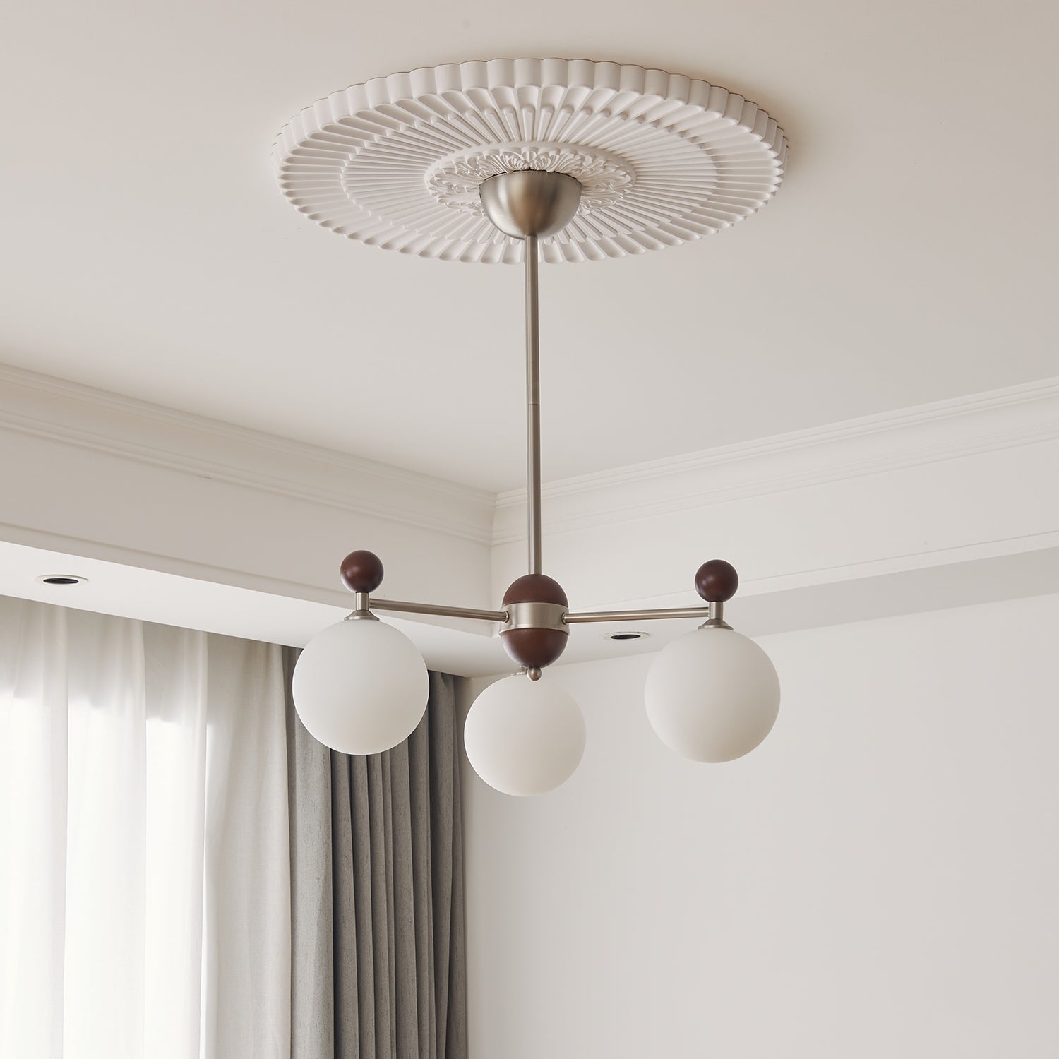 Cimirora Traditional Elegance Wood Glass Chandelier-Neutral Decor