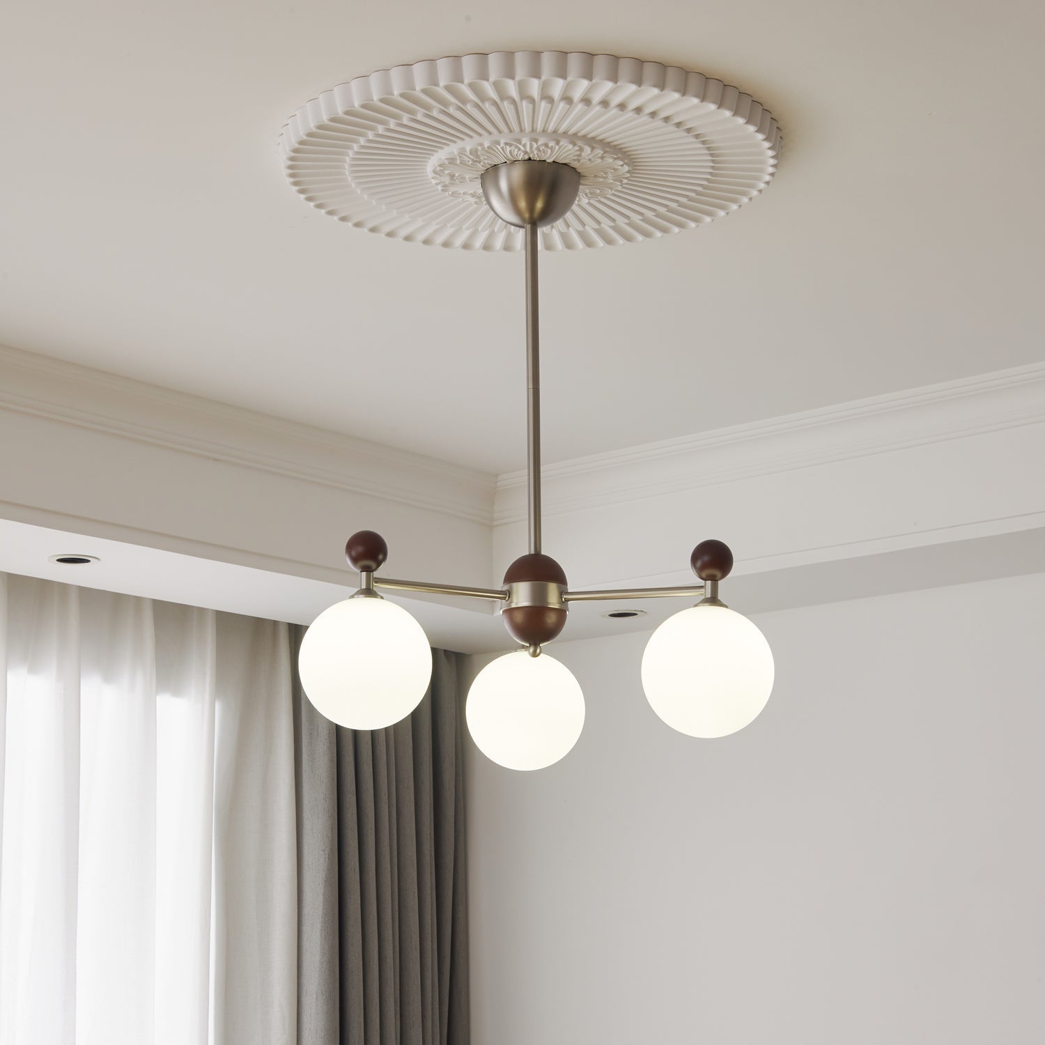 Cimirora Traditional Elegance Wood Glass Chandelier-Neutral Decor