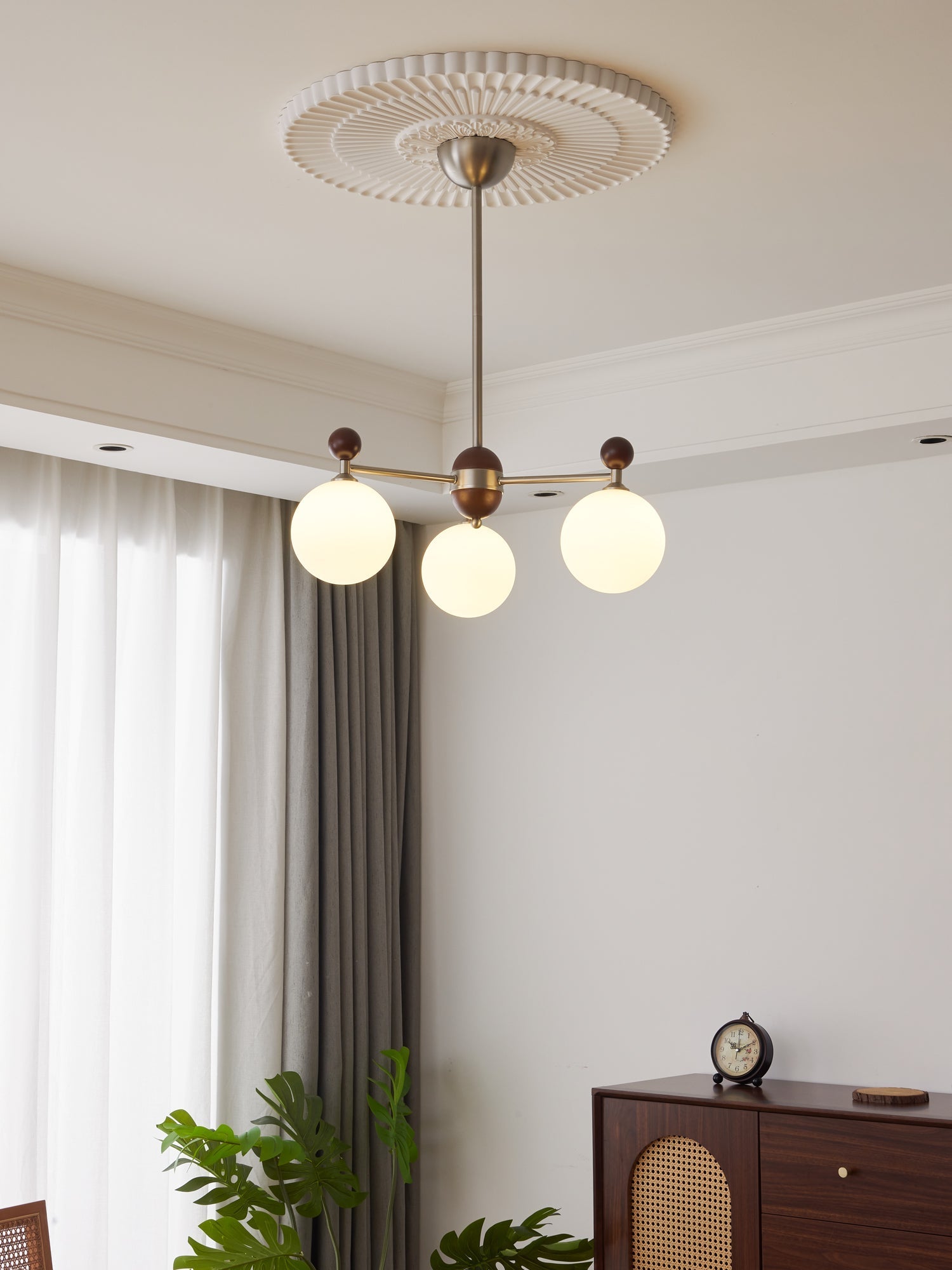 Cimirora Traditional Elegance Wood Glass Chandelier-Neutral Decor