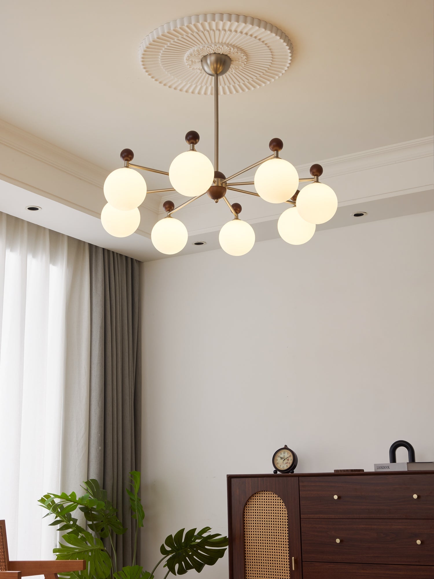 Cimirora Traditional Elegance Wood Glass Chandelier-Neutral Decor