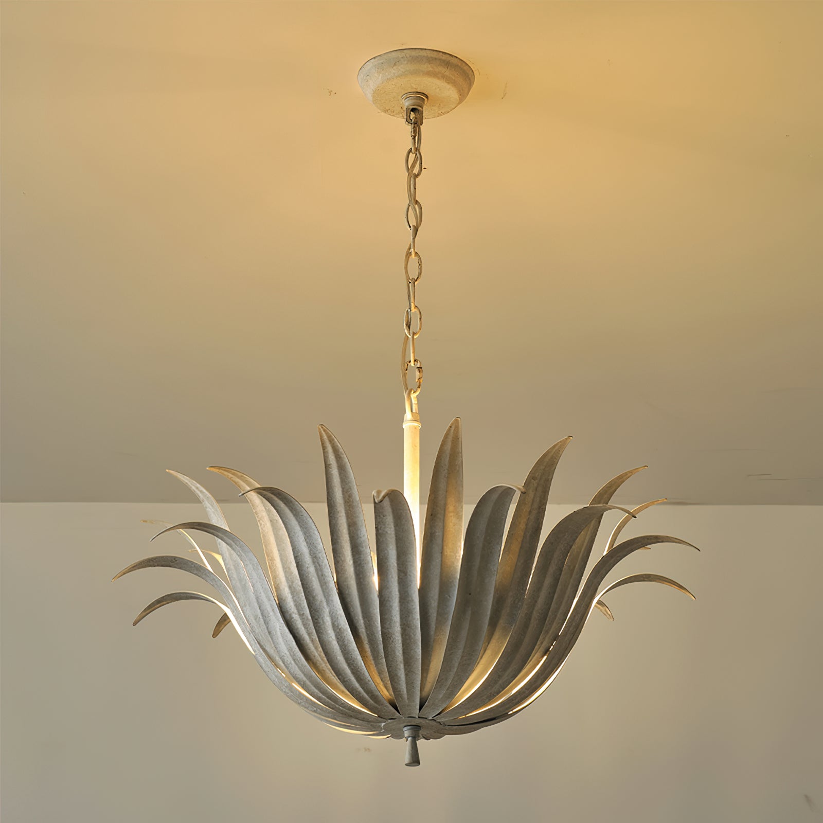 Lira Chandelier