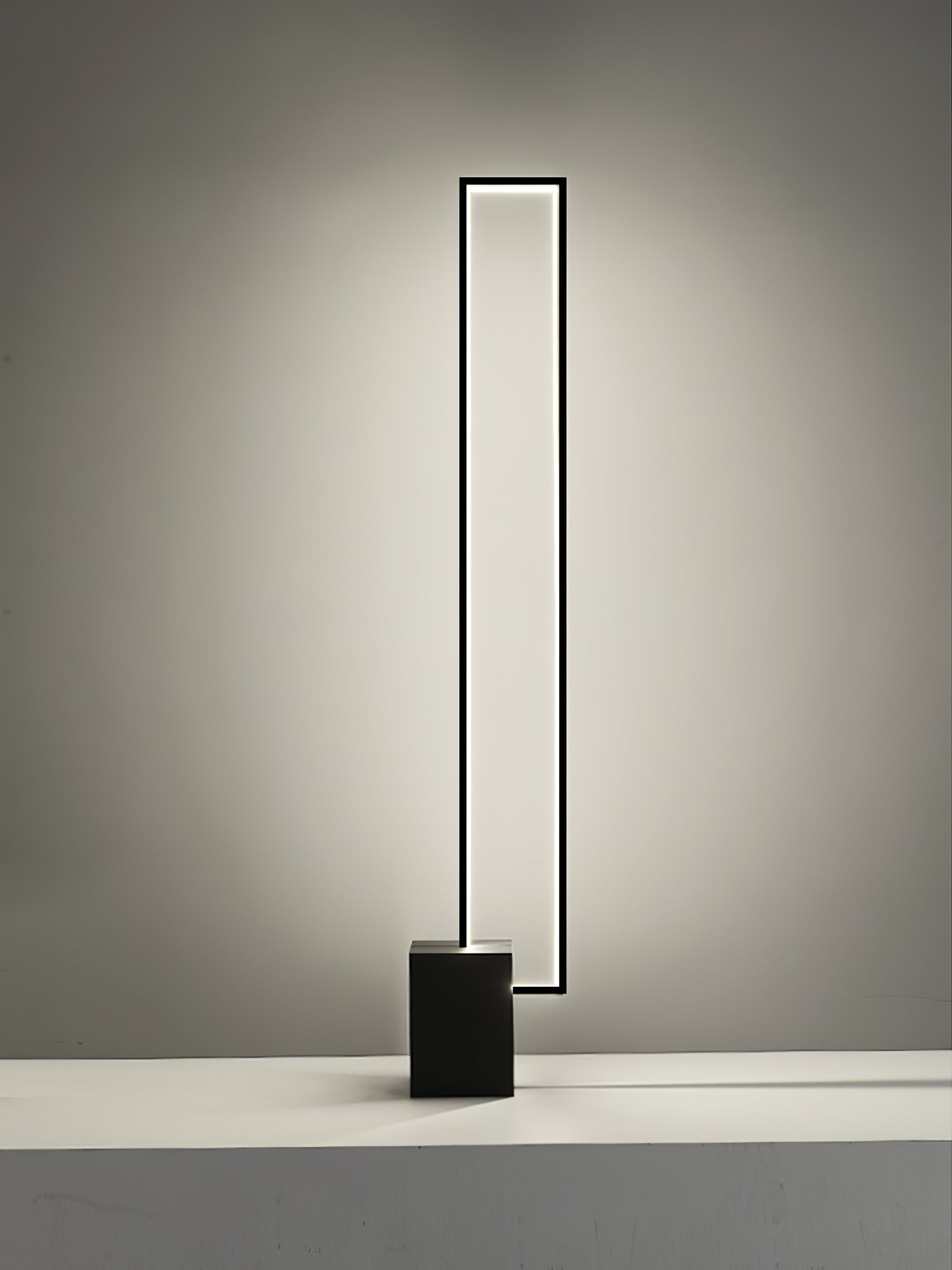 Keloza Aluminum Floor Lamp-Neutral Decor