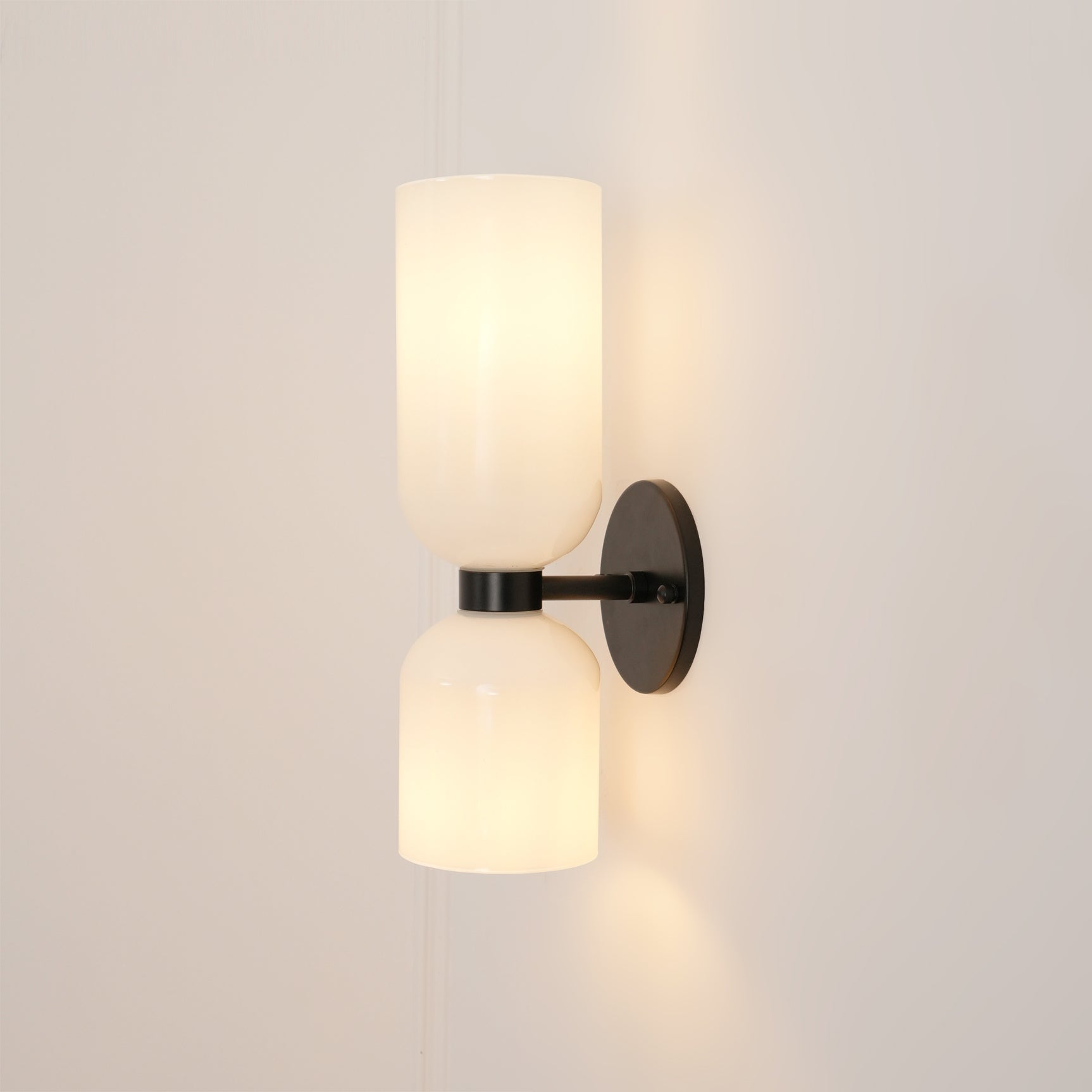 Zildes Nordic Art Plug-In Glass Wall Lamp-Neutral Decor