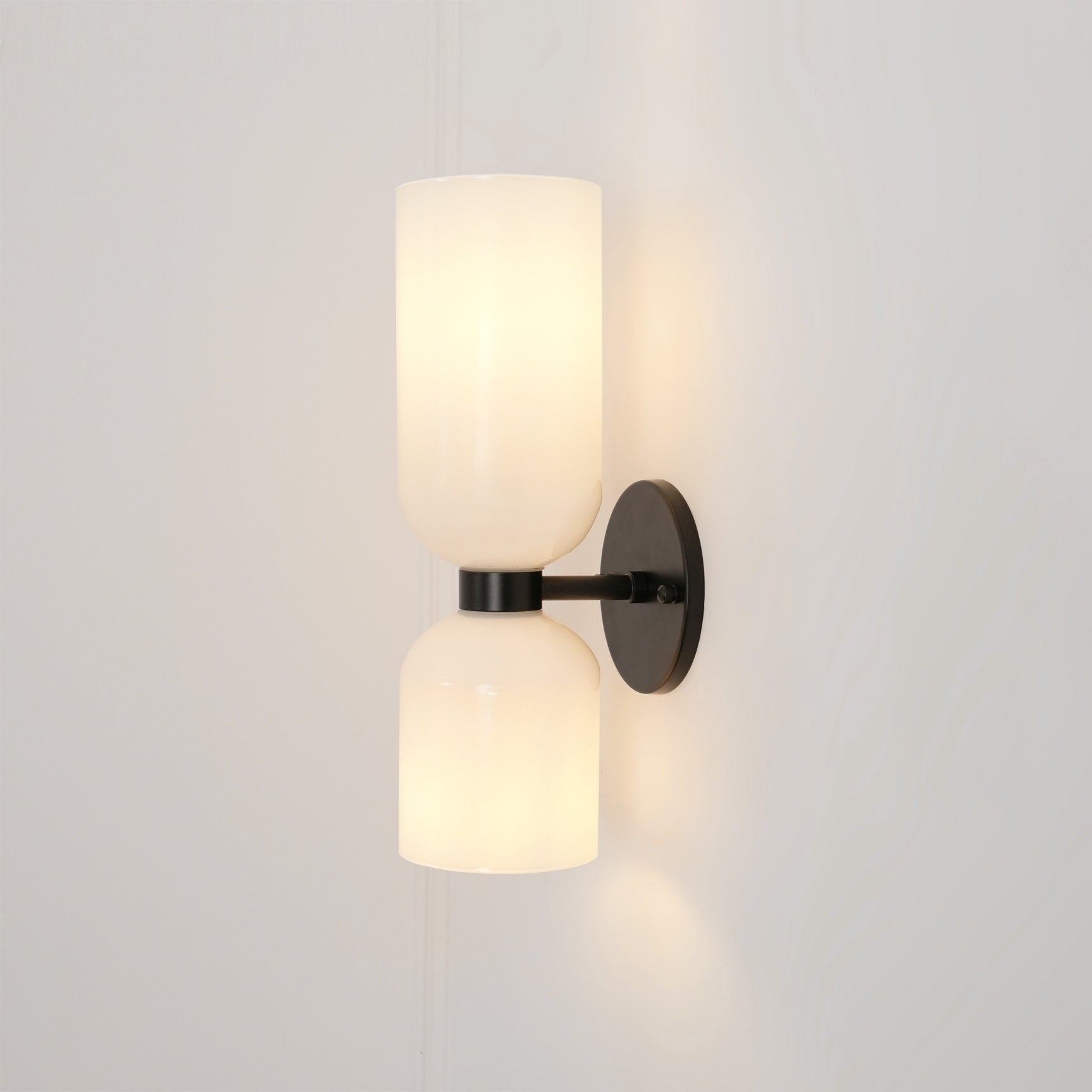 Bryn Modern Minimalist Glass Wall Lamp-Neutral Decor