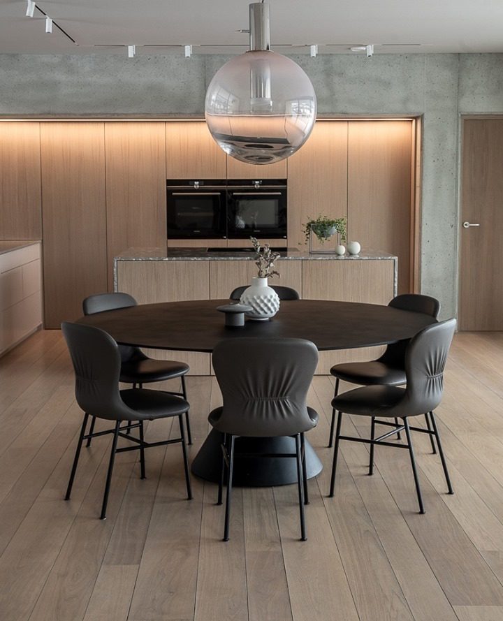 Aeris Minimalist Glass Pendant Lamp-Neutral Decor