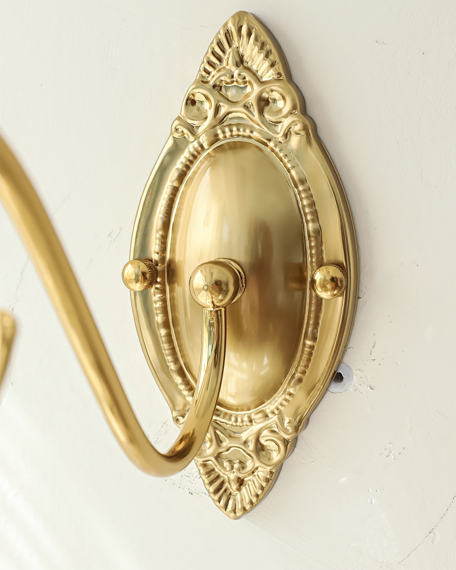 Product dimensions overlay on an image of the Eilers Wall Light.