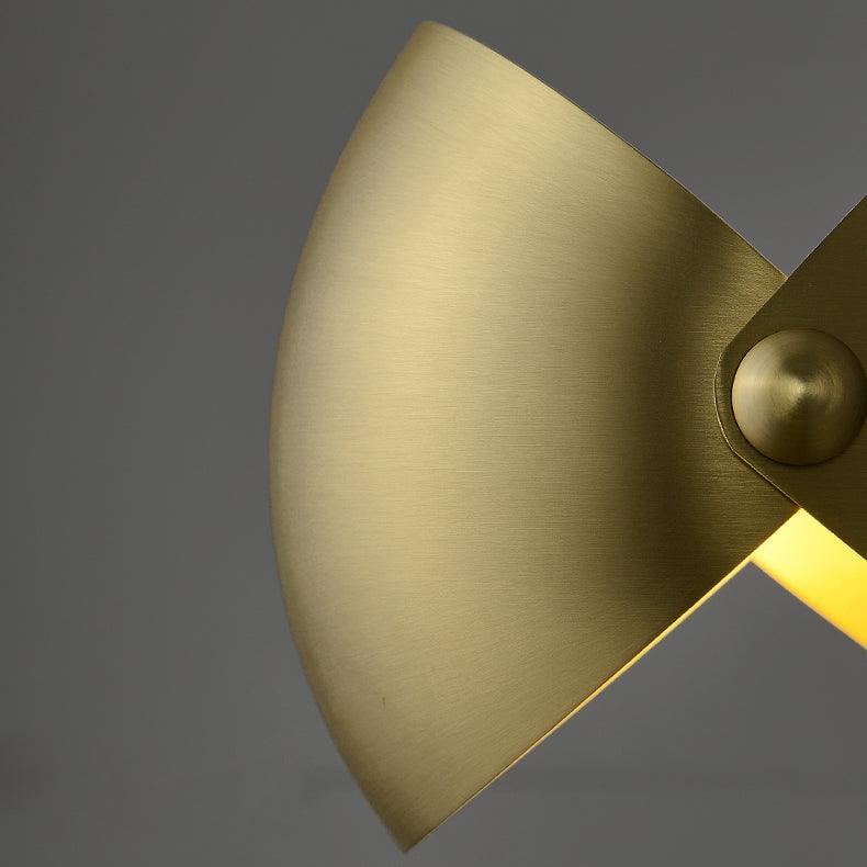 Luno Elegant Brass Wall Lamp-Neutral Decor