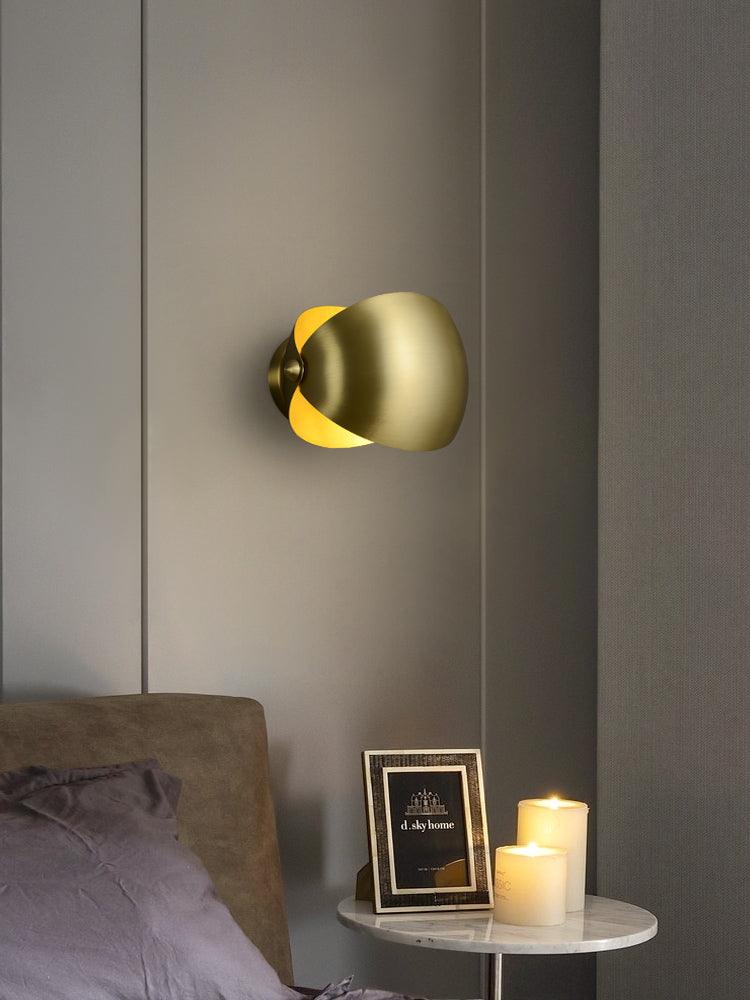 Luno Elegant Brass Wall Lamp-Neutral Decor