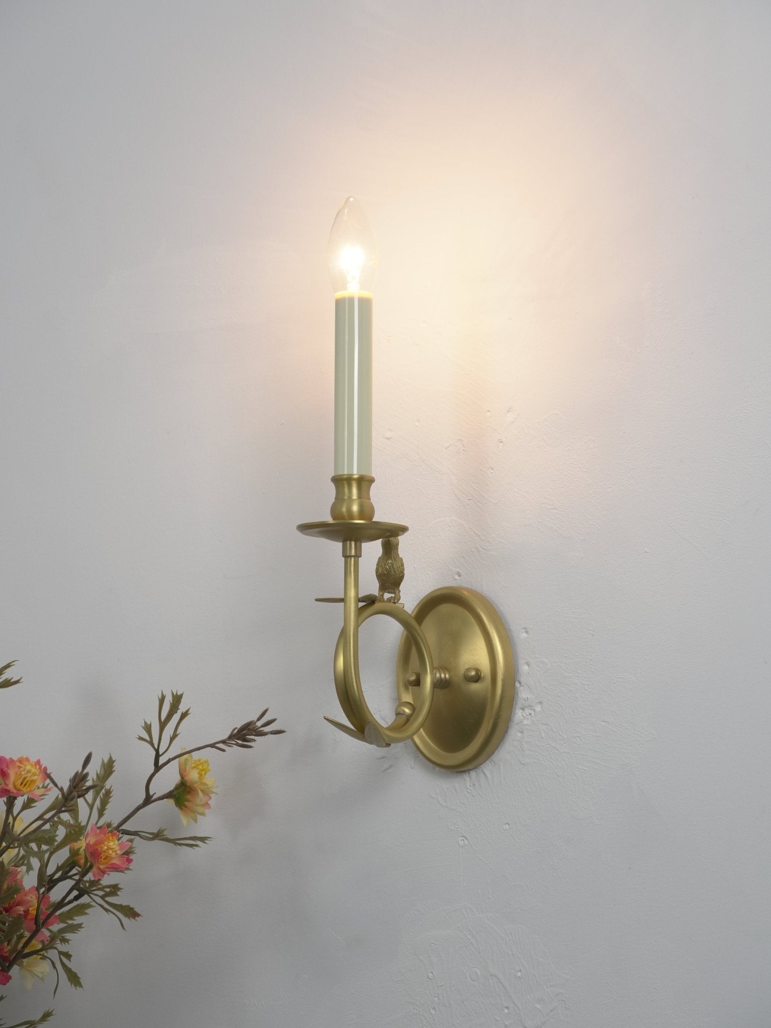 Jexdo Brass Elegant Wall Lamp-Neutral Decor