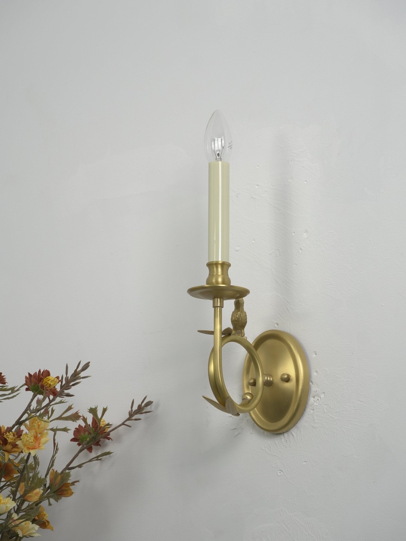 Jexdo Brass Elegant Wall Lamp-Neutral Decor