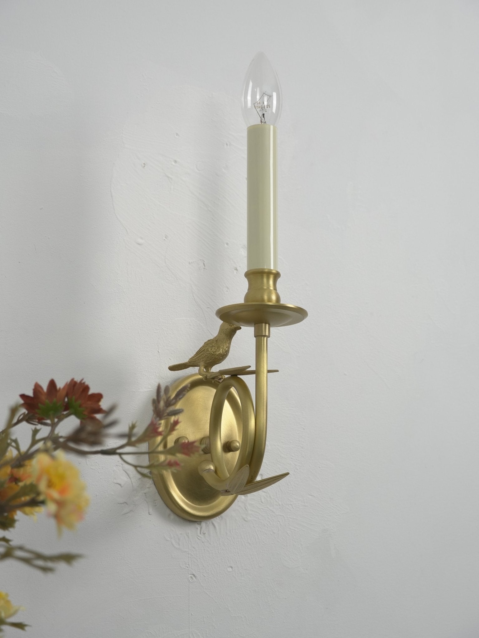 Jexdo Brass Elegant Wall Lamp-Neutral Decor
