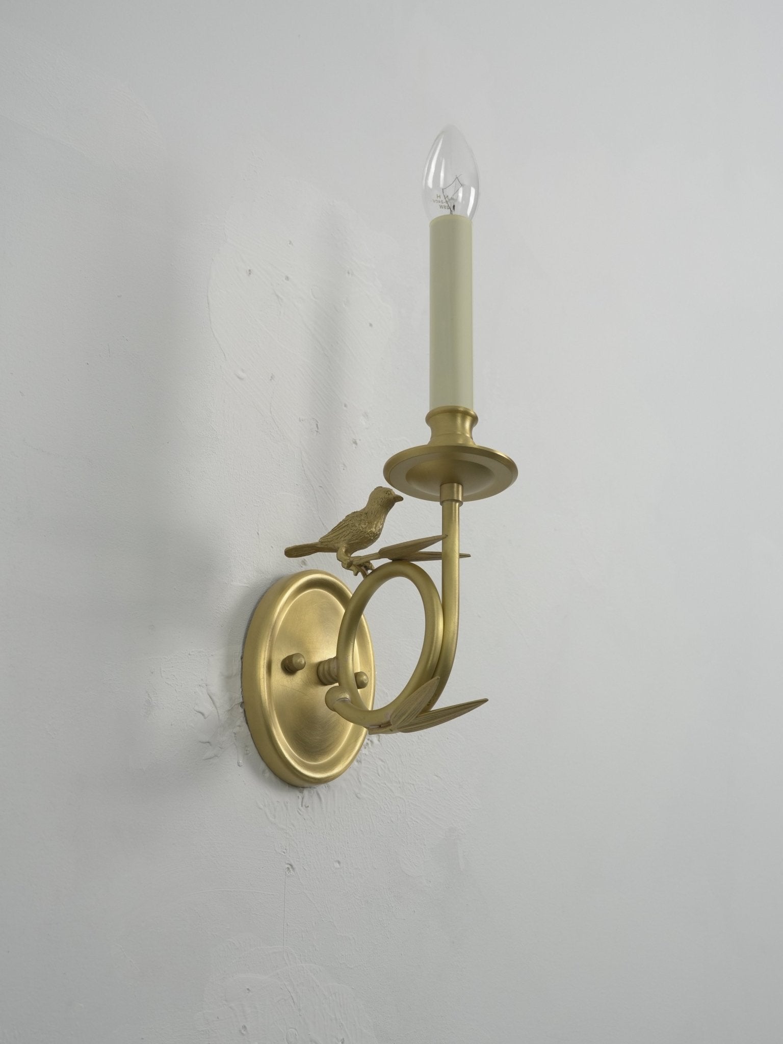 Jexdo Brass Elegant Wall Lamp-Neutral Decor
