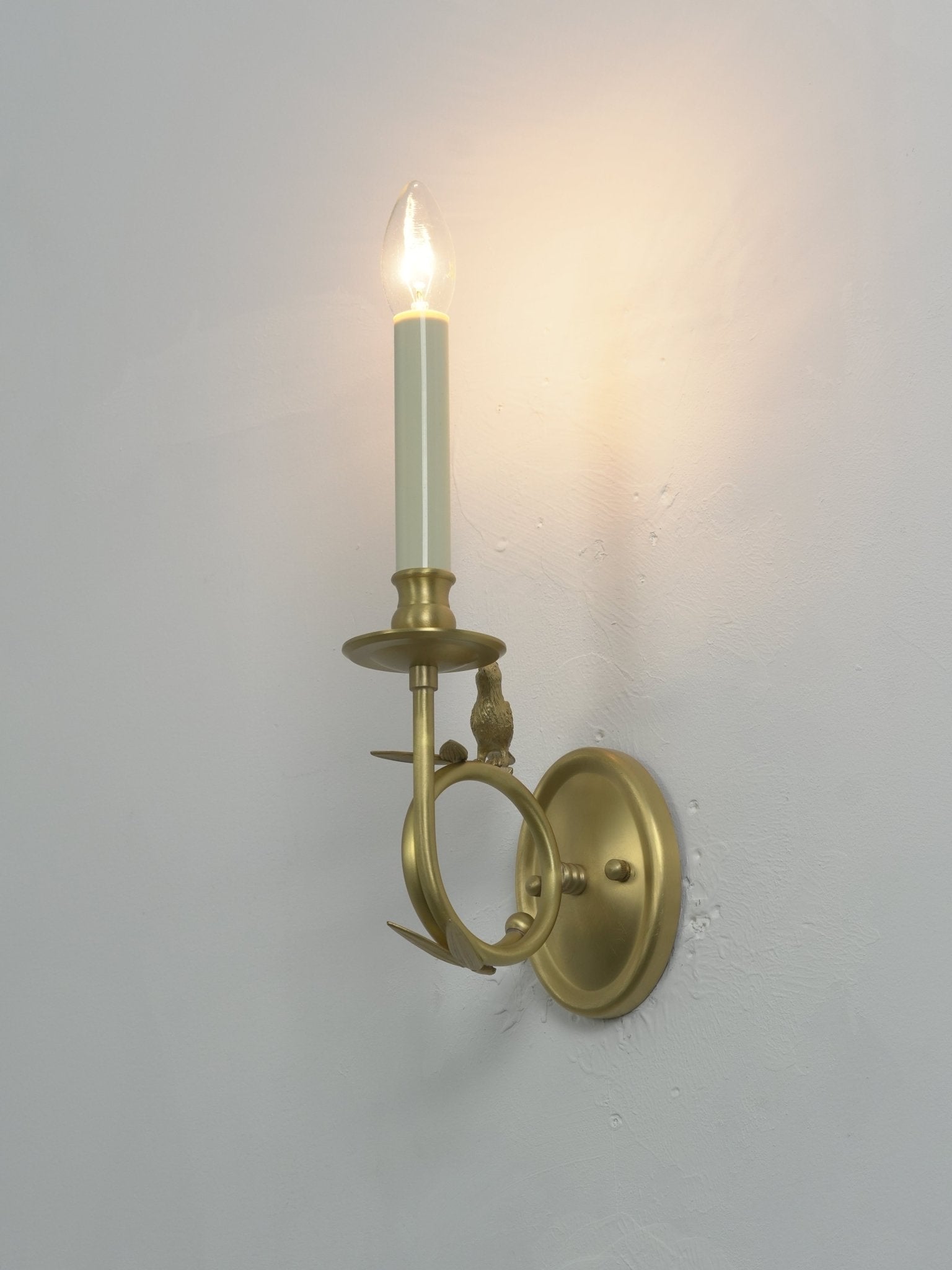 Jexdo Brass Elegant Wall Lamp-Neutral Decor