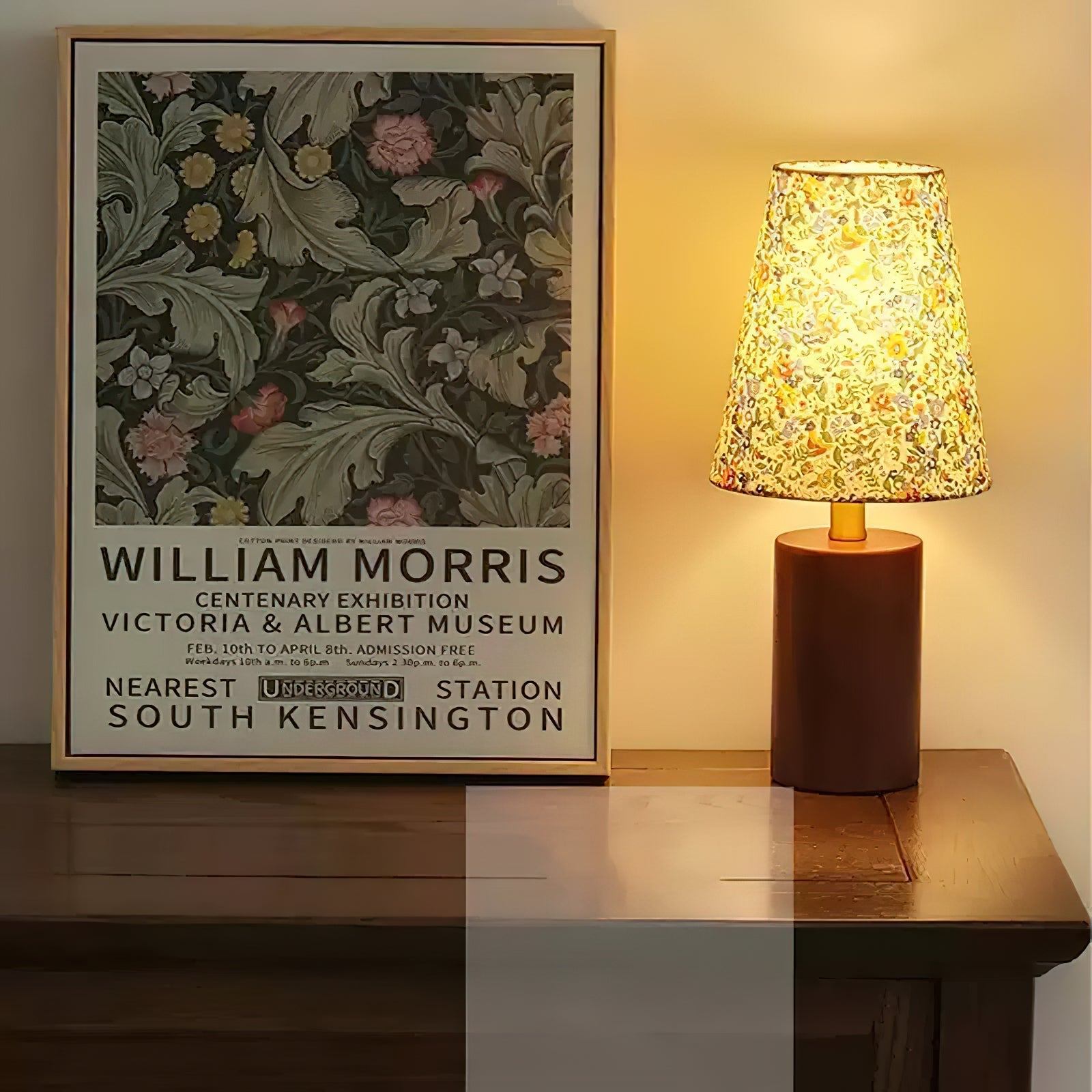 Flora Vintage Wood Table Lamp-Neutral Decor