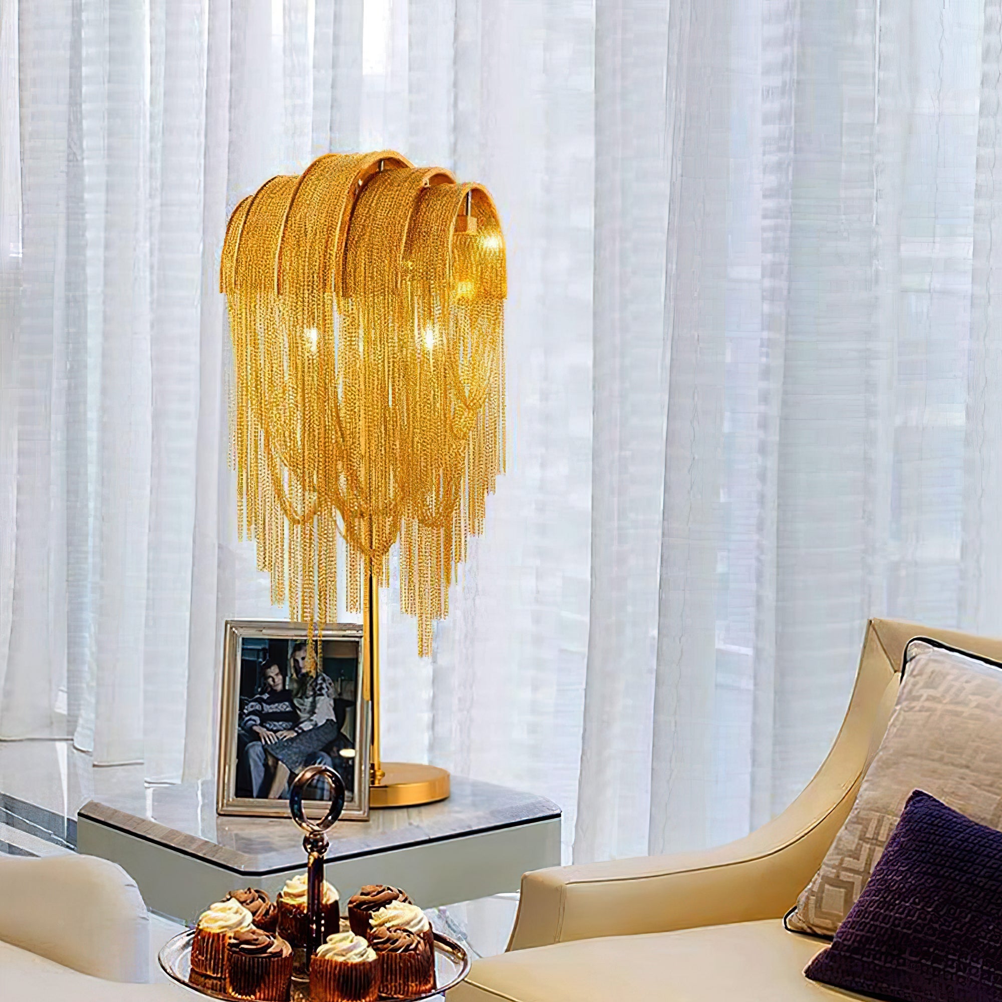 Hune Steel Artistic Table Lamp-Neutral Decor