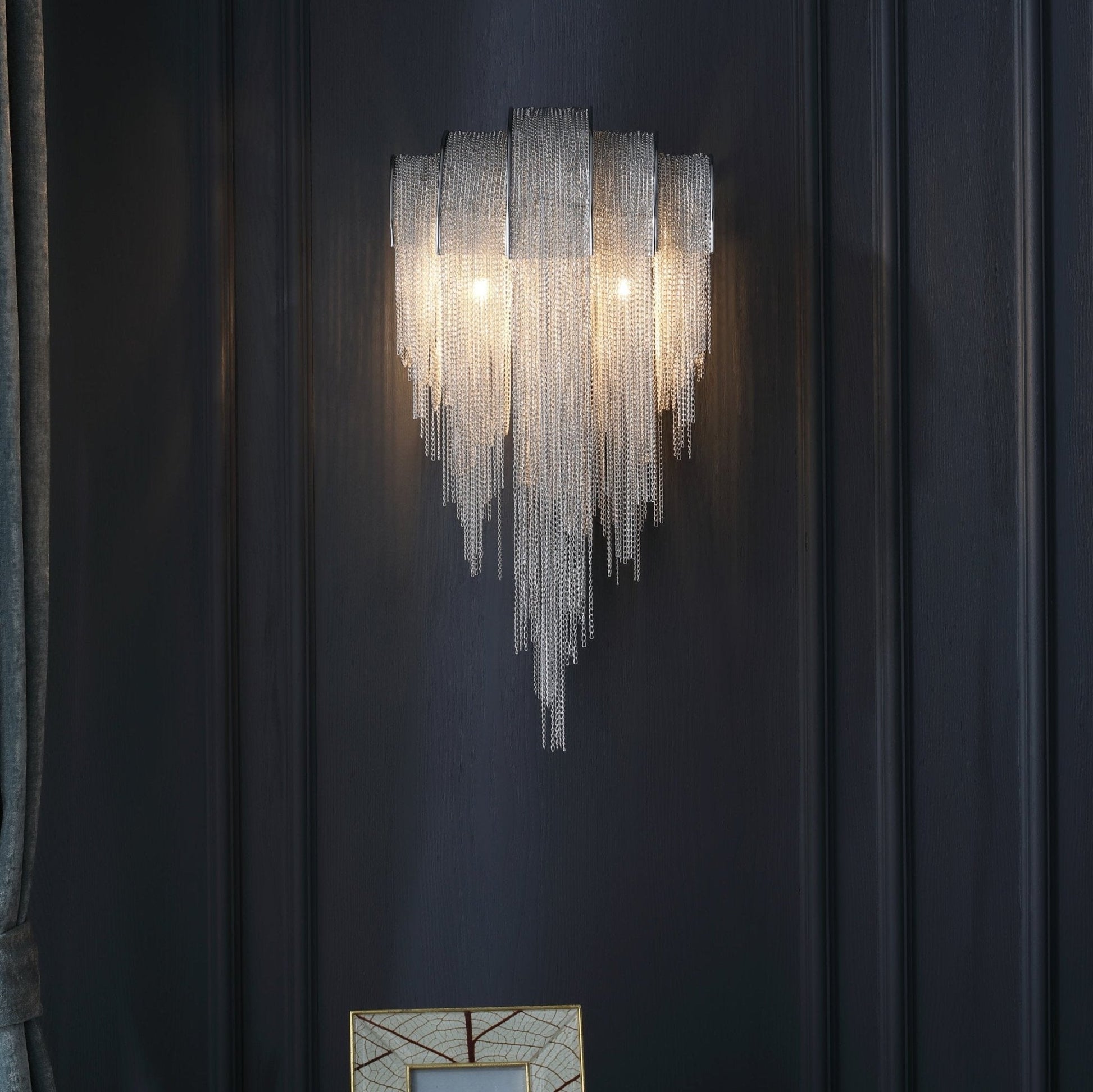 Chains Postmodern Luxury Tassel Wall Lamp-Neutral Decor