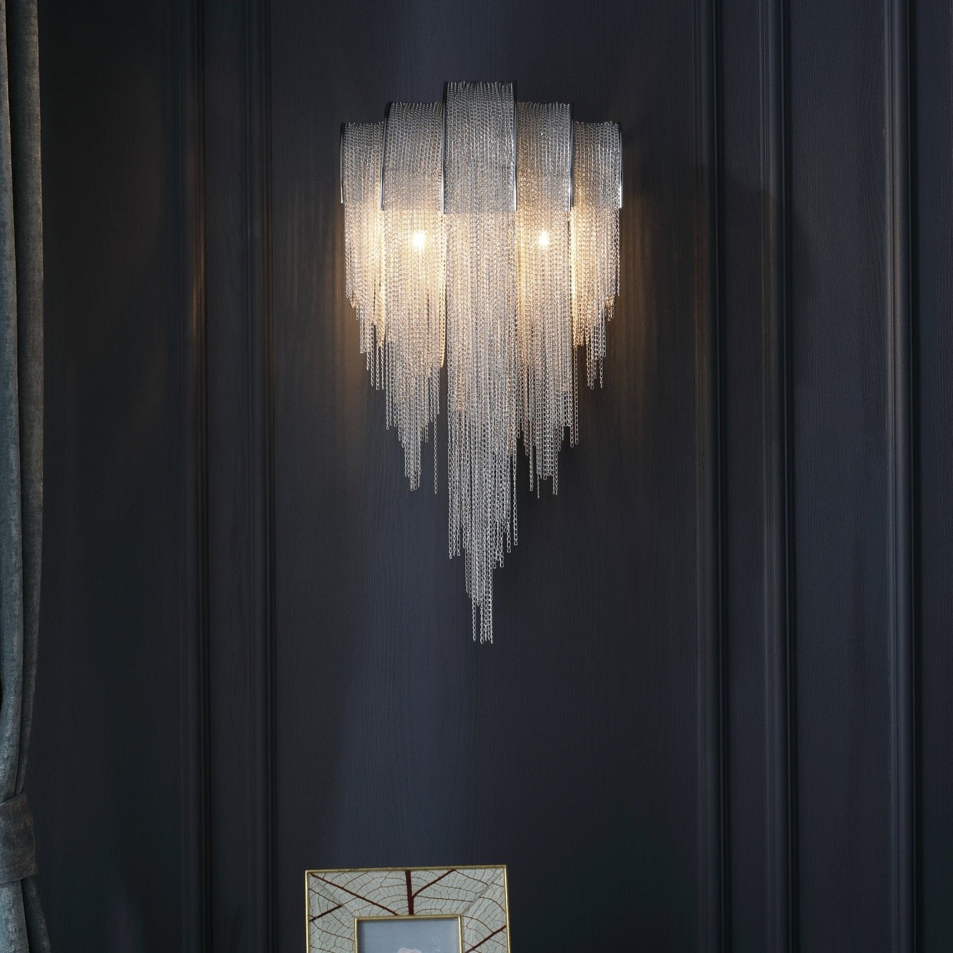Chains Postmodern Luxury Tassel Wall Lamp-Neutral Decor