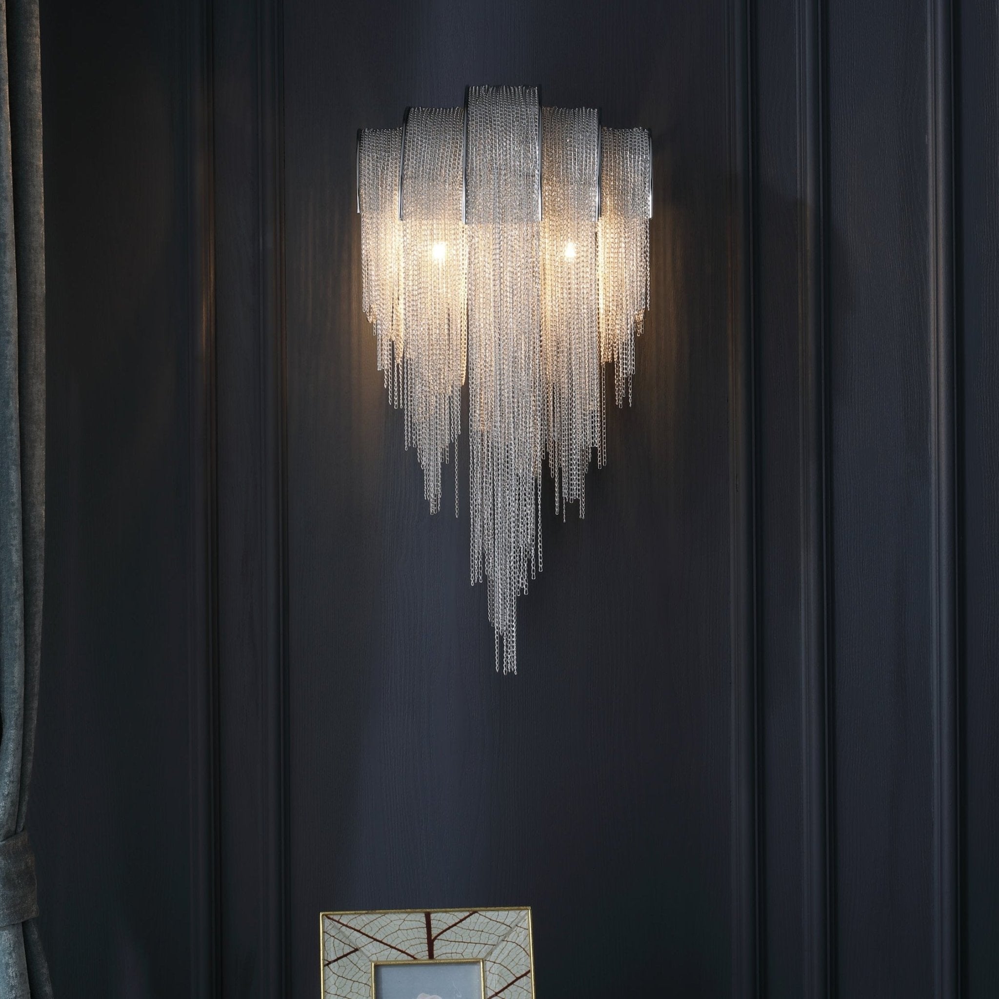 Chains Postmodern Luxury Tassel Wall Lamp-Neutral Decor