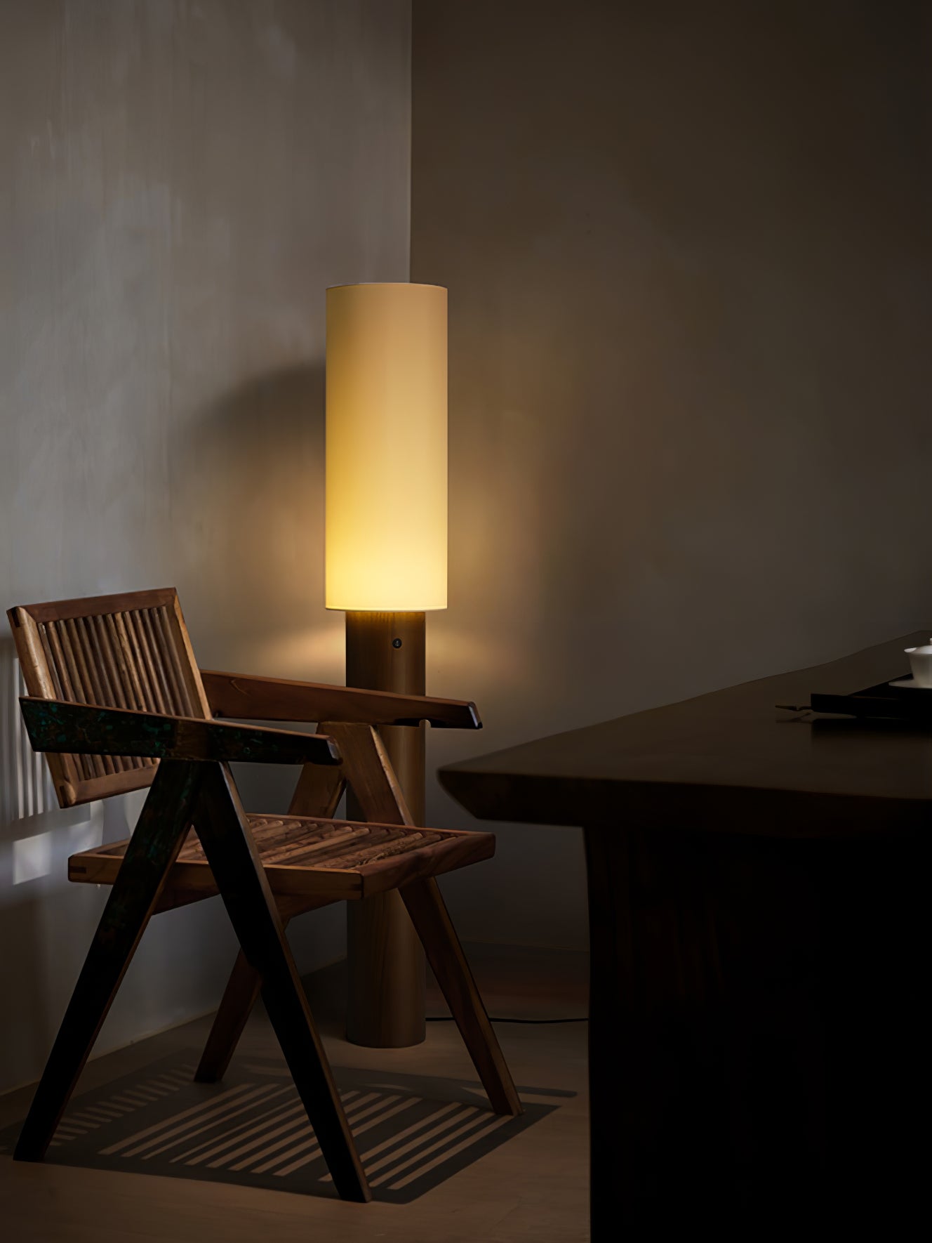 Uvynir Cylindrical Wood Floor Lamp-Neutral Decor