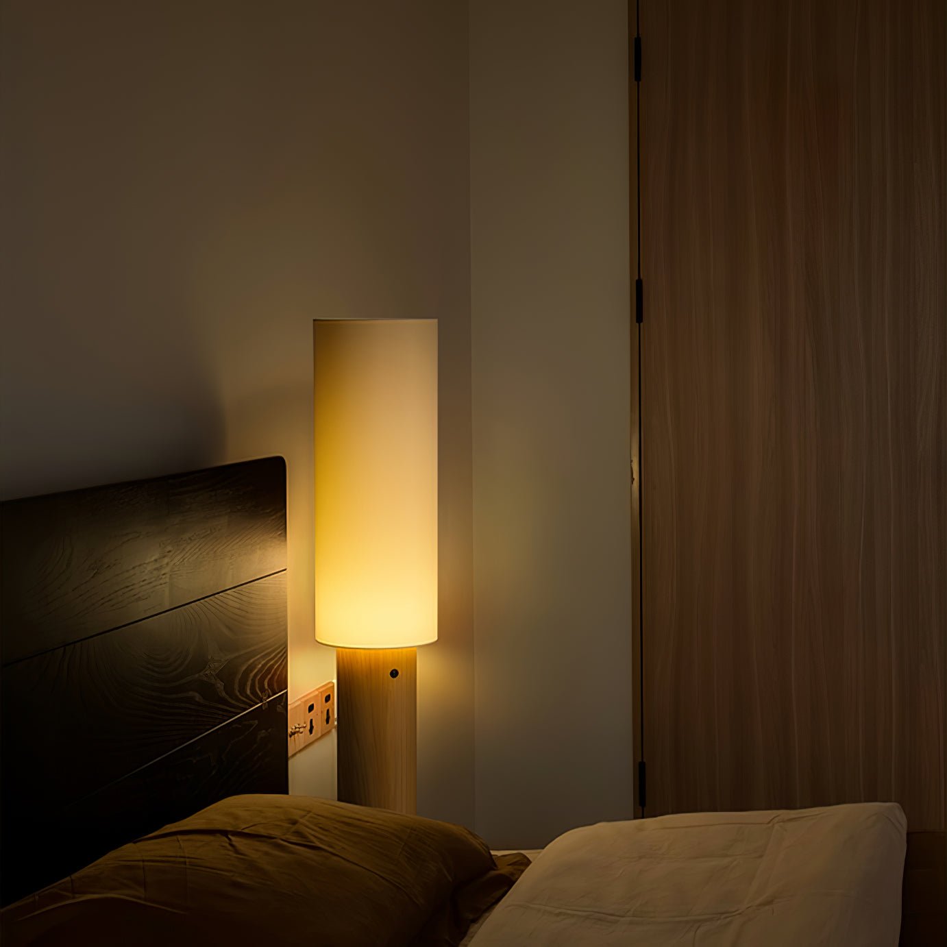 Uvynir Cylindrical Wood Floor Lamp-Neutral Decor