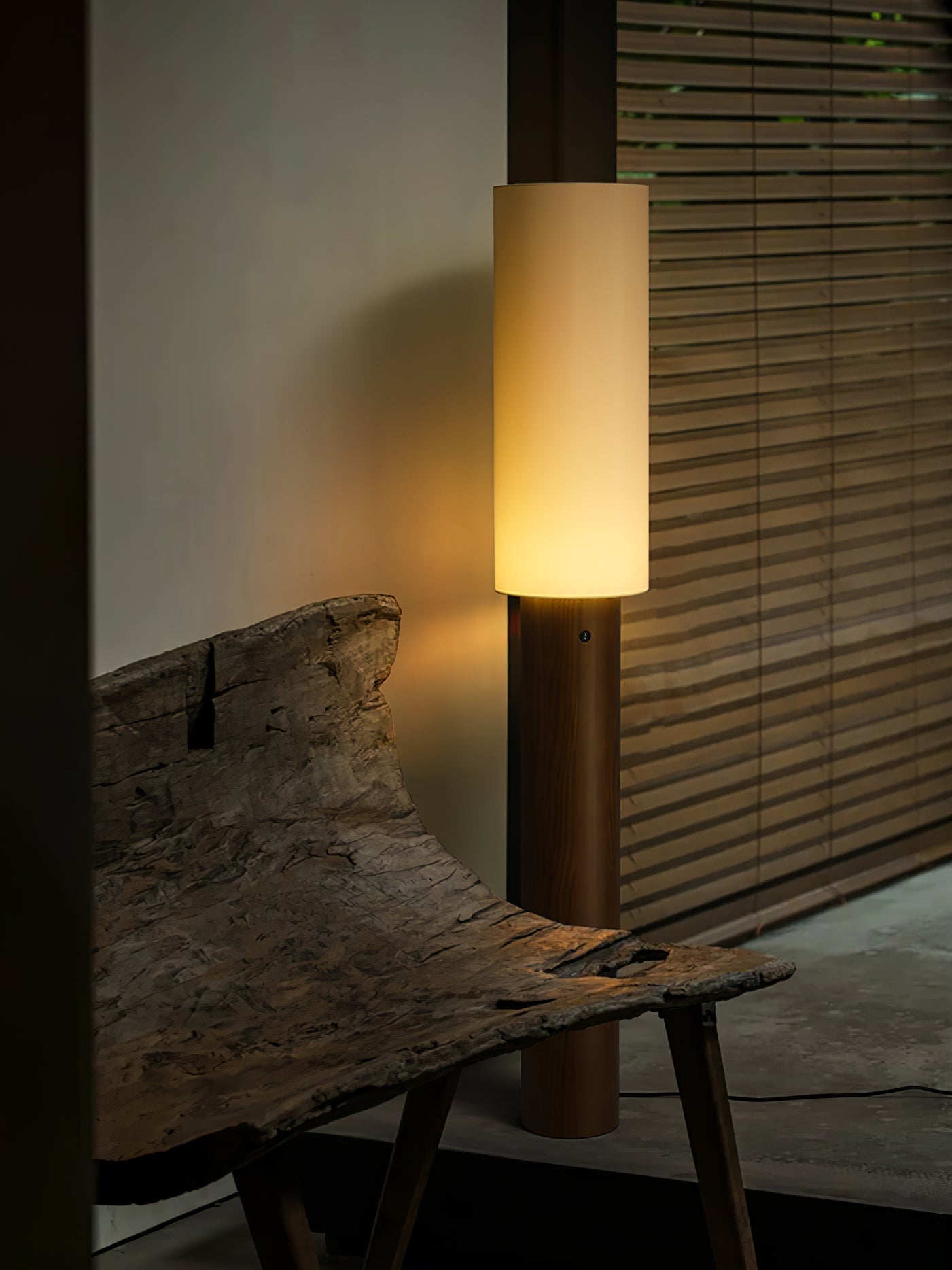 Uvynir Cylindrical Wood Floor Lamp-Neutral Decor