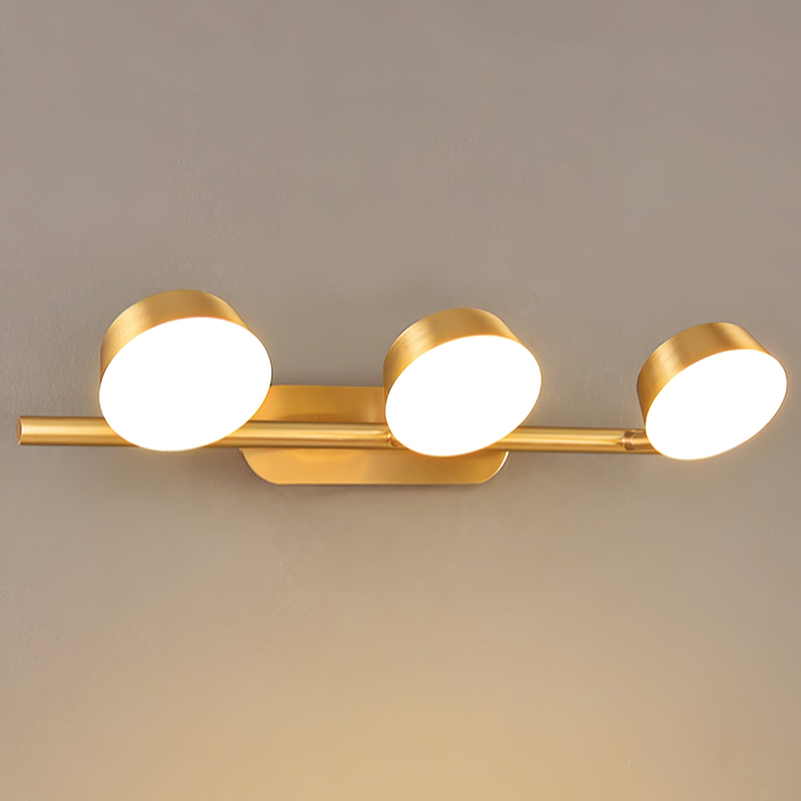 Xara Premium Elegance Vanity Brass Wall Light-Neutral Decor
