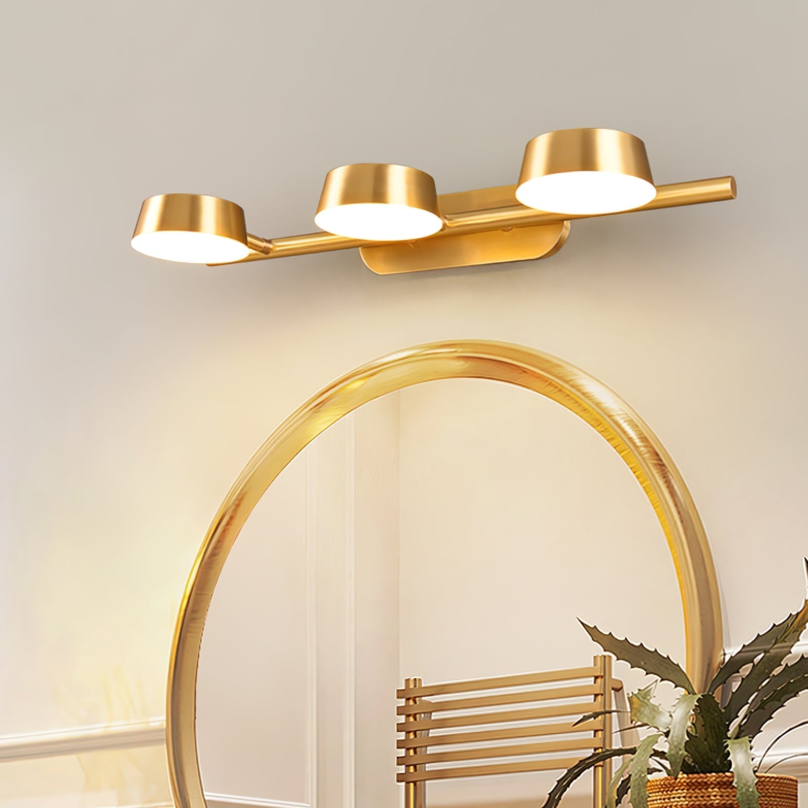 Xara Premium Elegance Vanity Brass Wall Light-Neutral Decor
