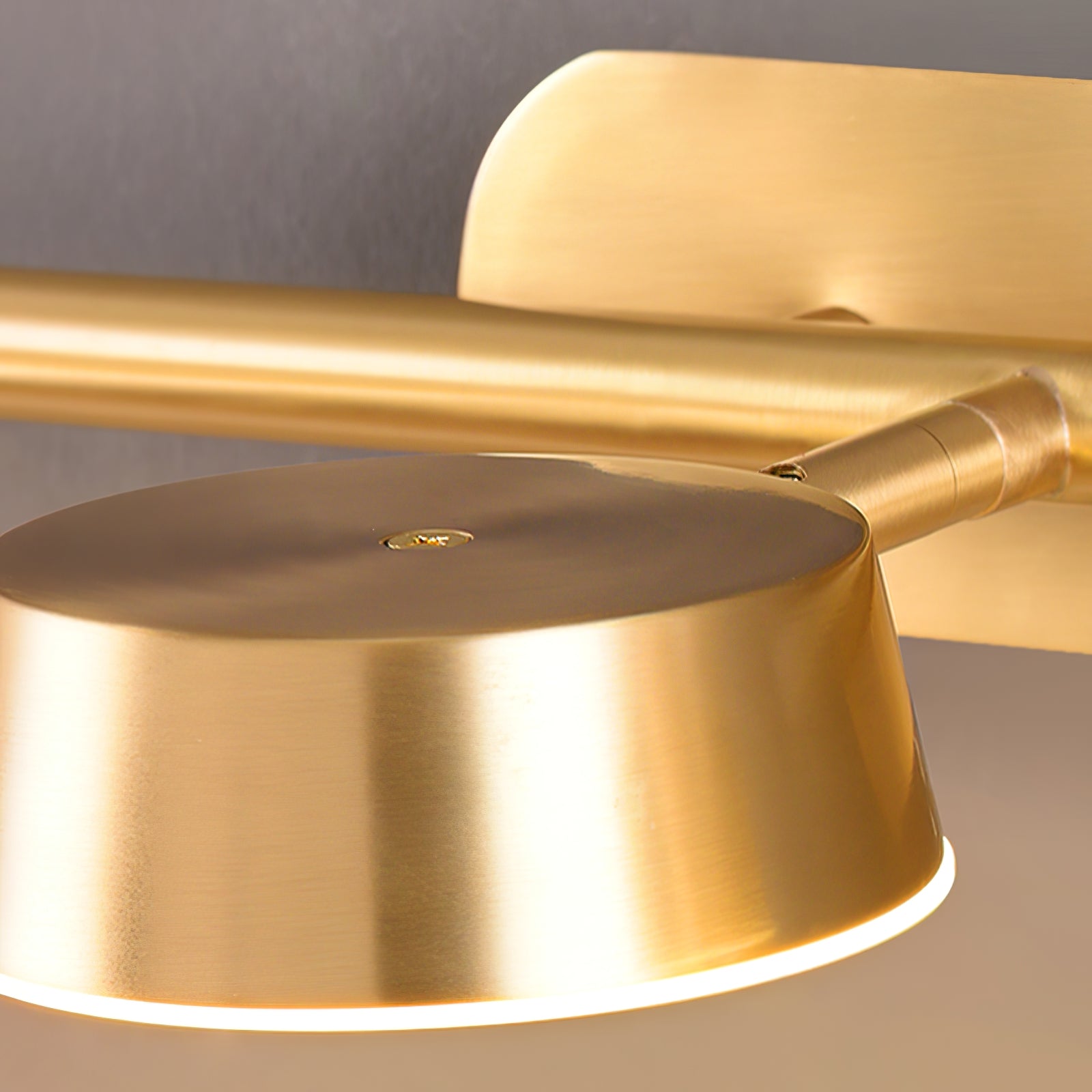 Xara Premium Elegance Vanity Brass Wall Light-Neutral Decor