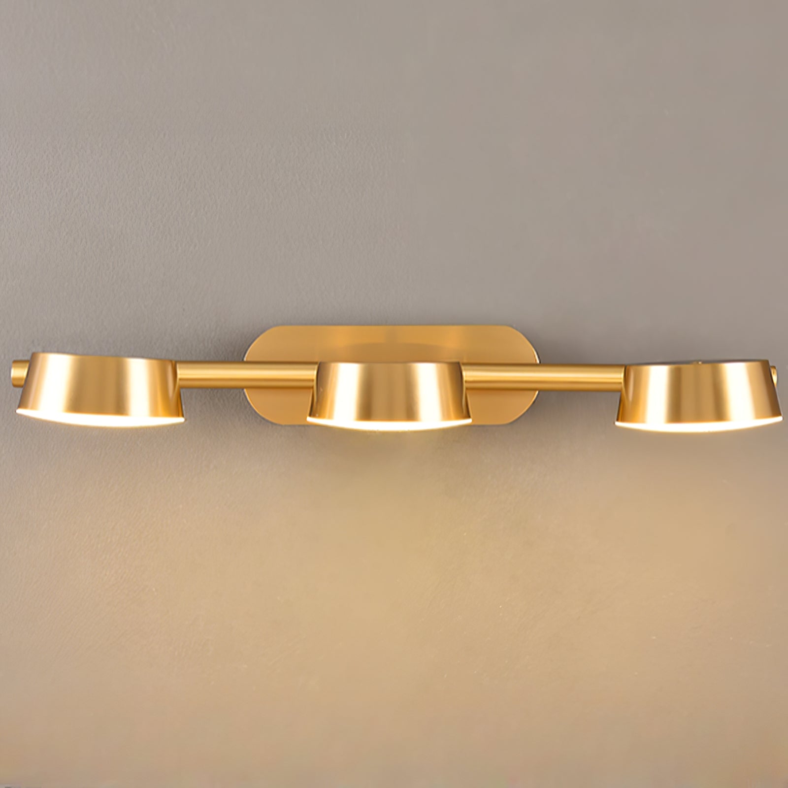 Xara Premium Elegance Vanity Brass Wall Light-Neutral Decor