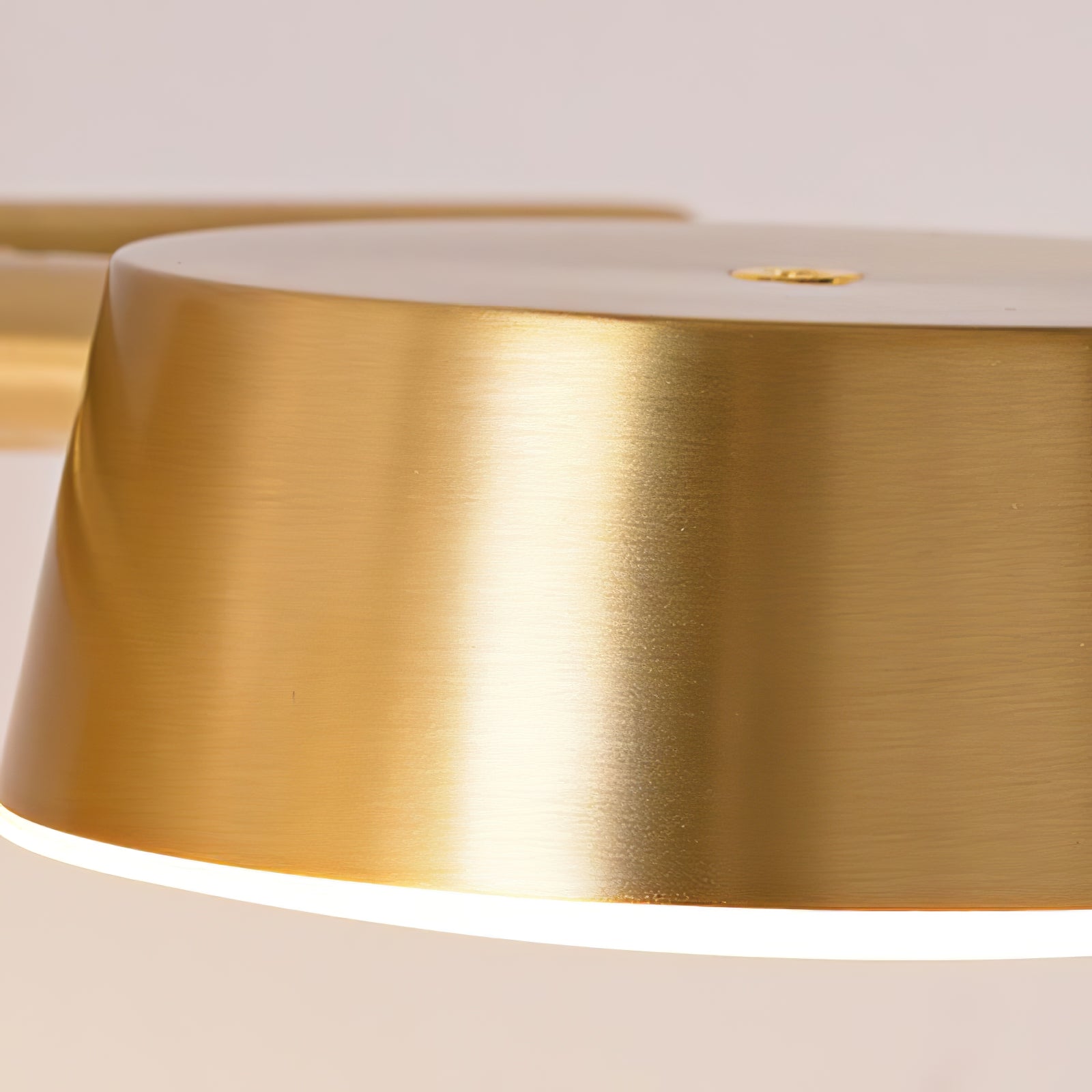 Xara Premium Elegance Vanity Brass Wall Light-Neutral Decor