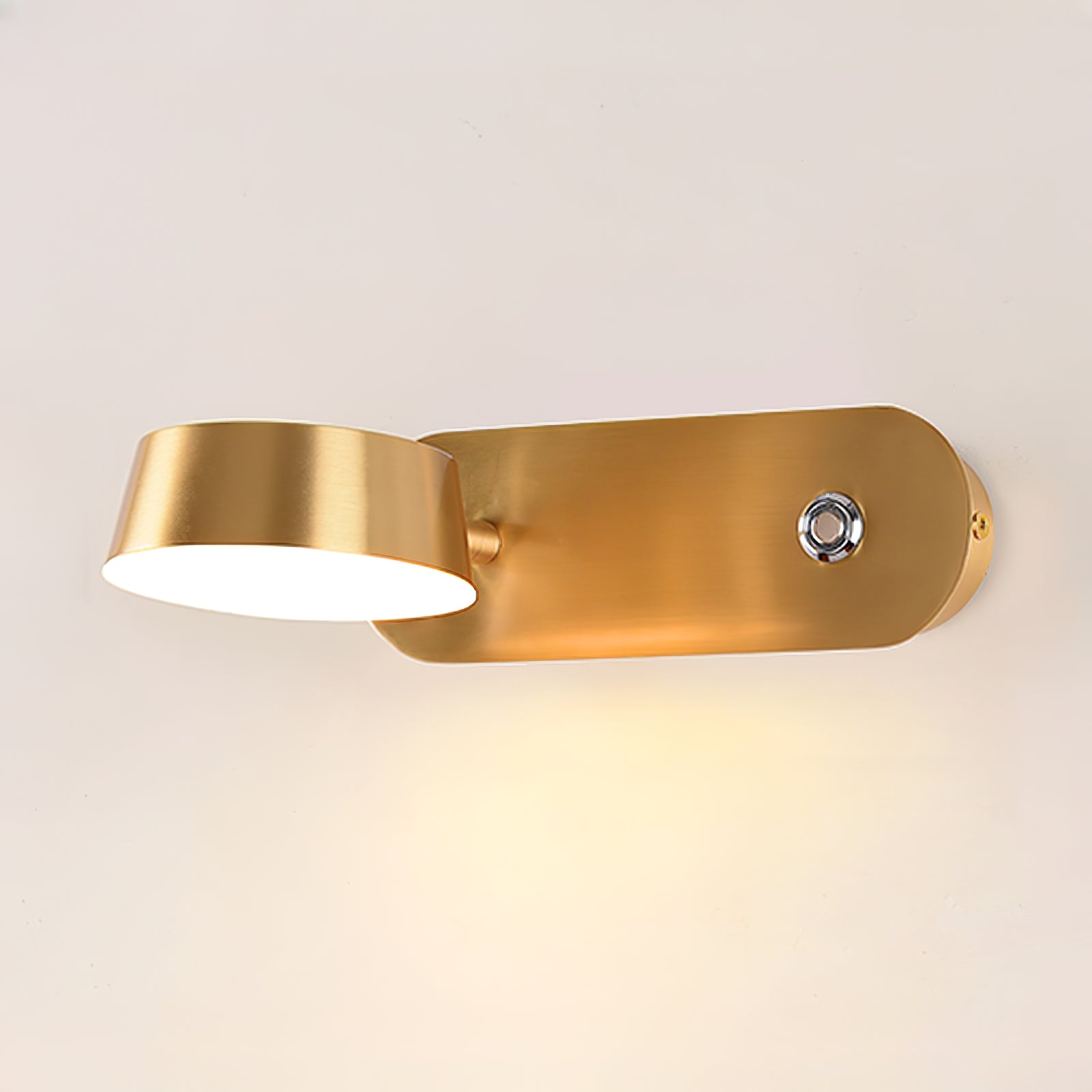 Xara Premium Elegance Vanity Brass Wall Light-Neutral Decor