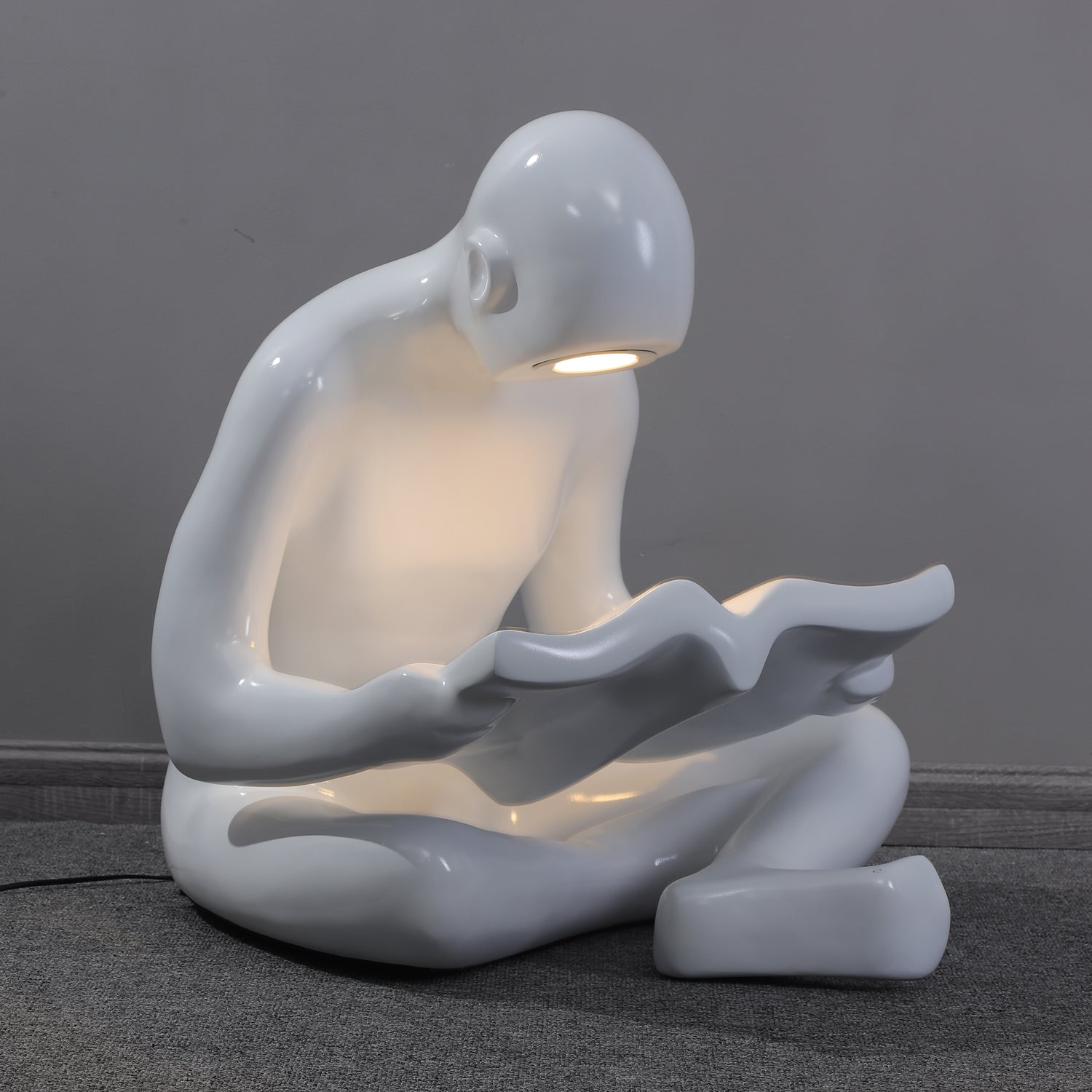 Aulten Reader Sculpture Table Lamp-Neutral Decor