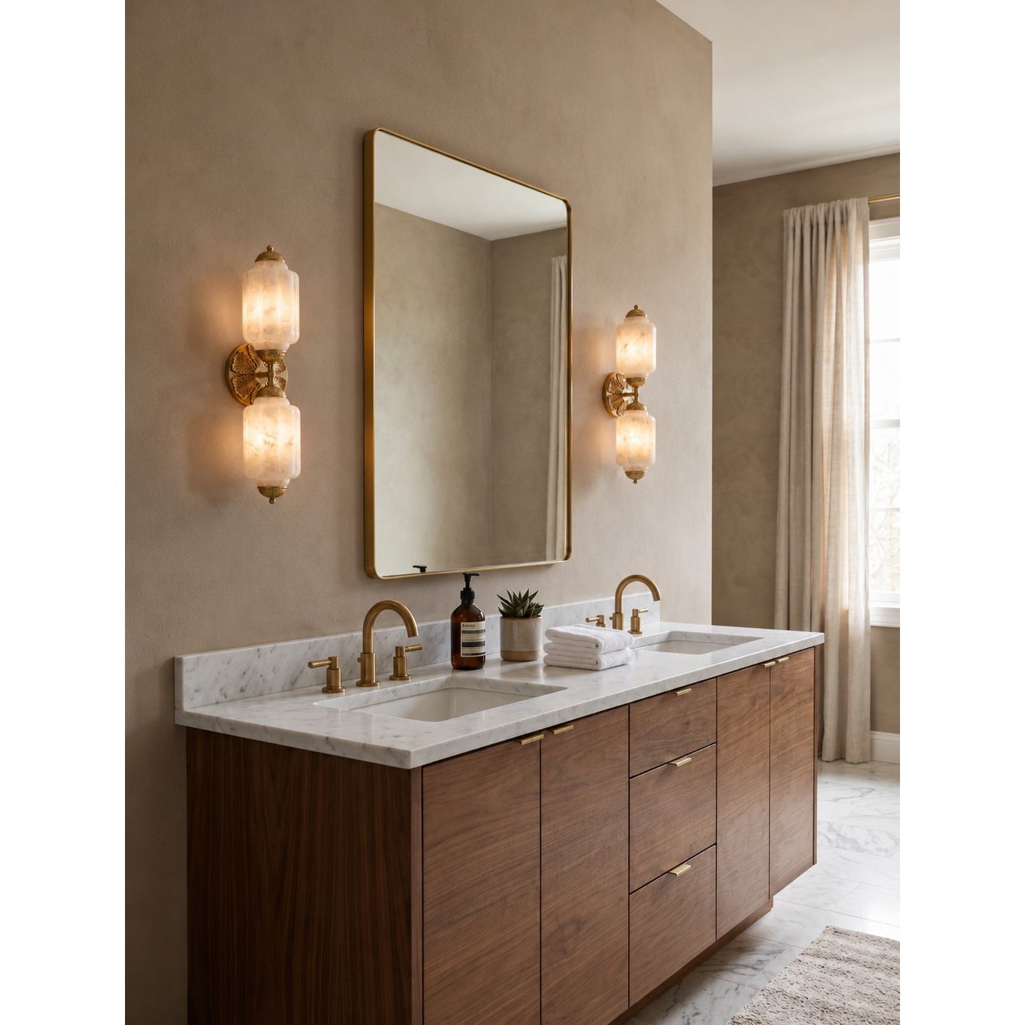 Dimensional drawing of the single-head wall sconce.
