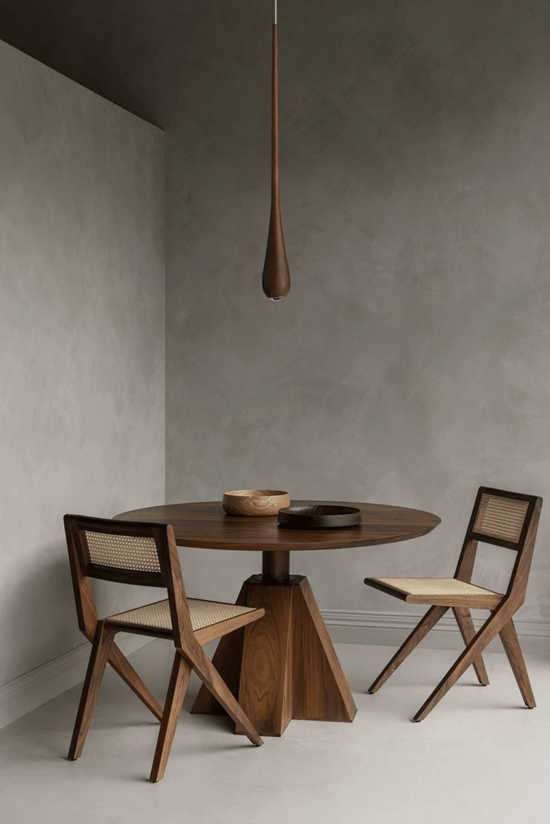 Elongated Teardrop Pendant Light-Neutral Decor