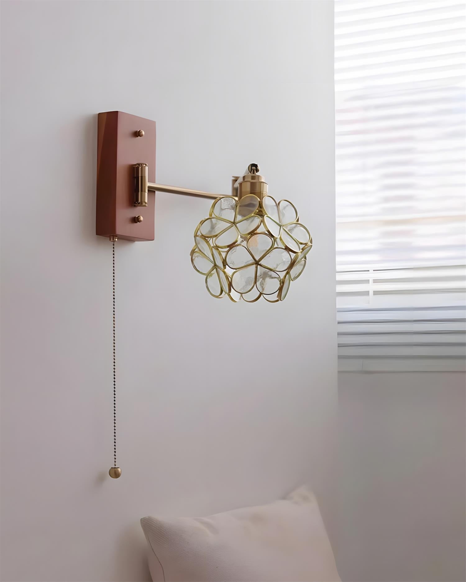 Hazel Wall Lamp