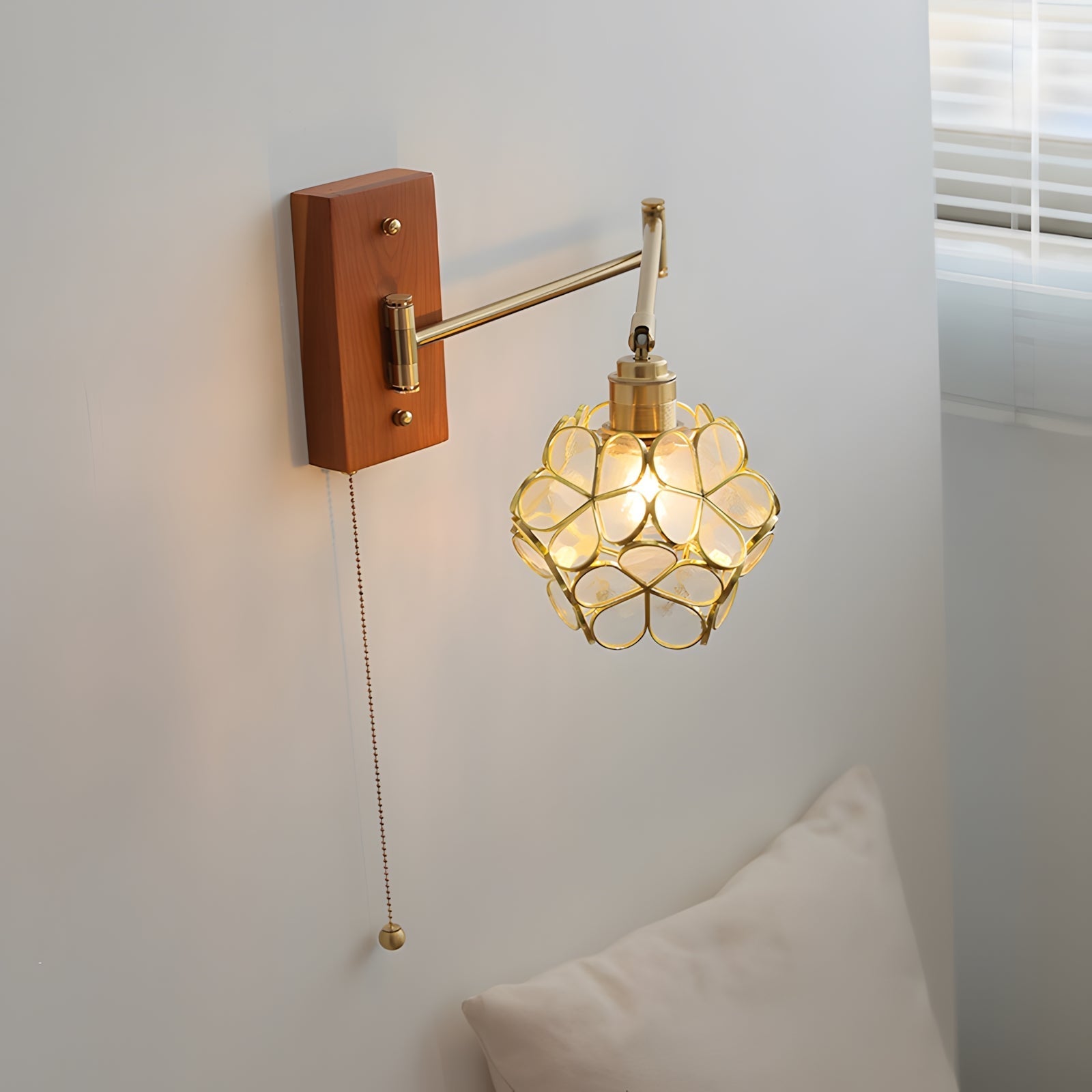 Hazel Wall Lamp