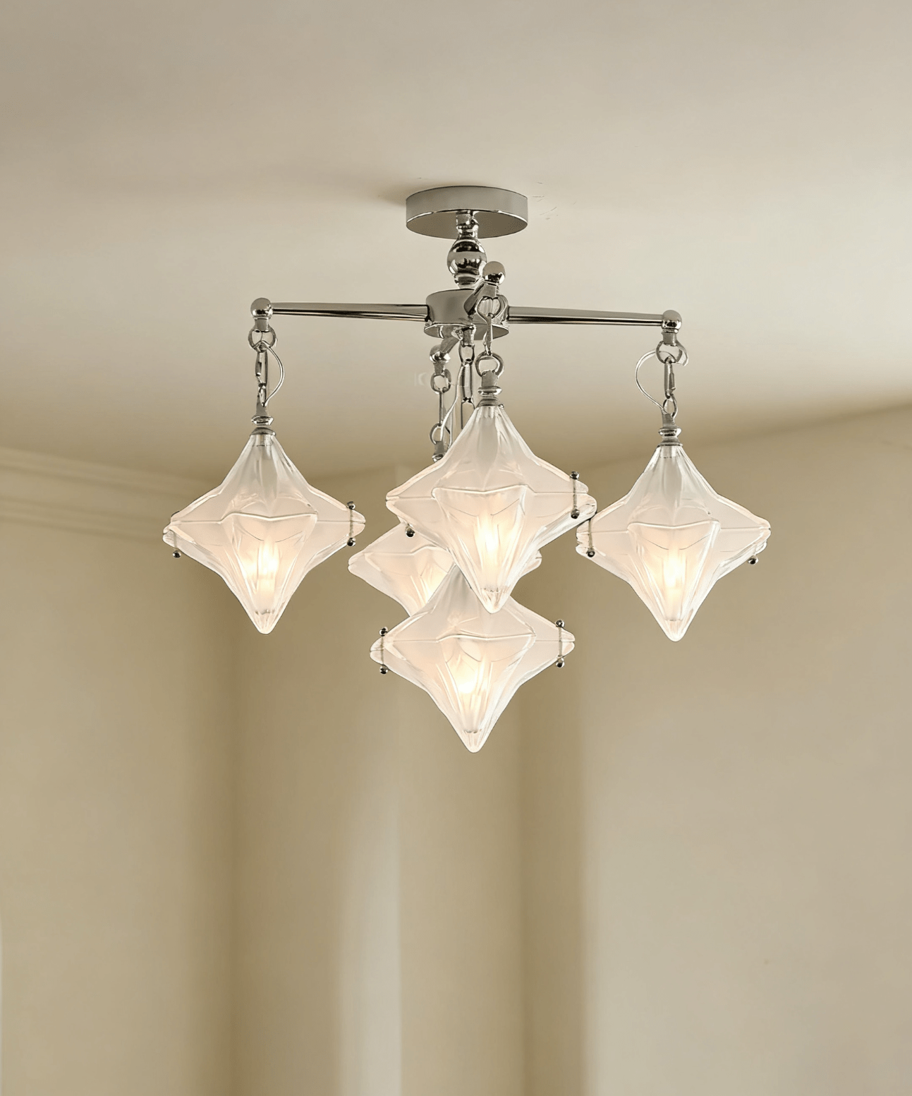 Wilt Prism Star Chandelier-Neutral Decor
