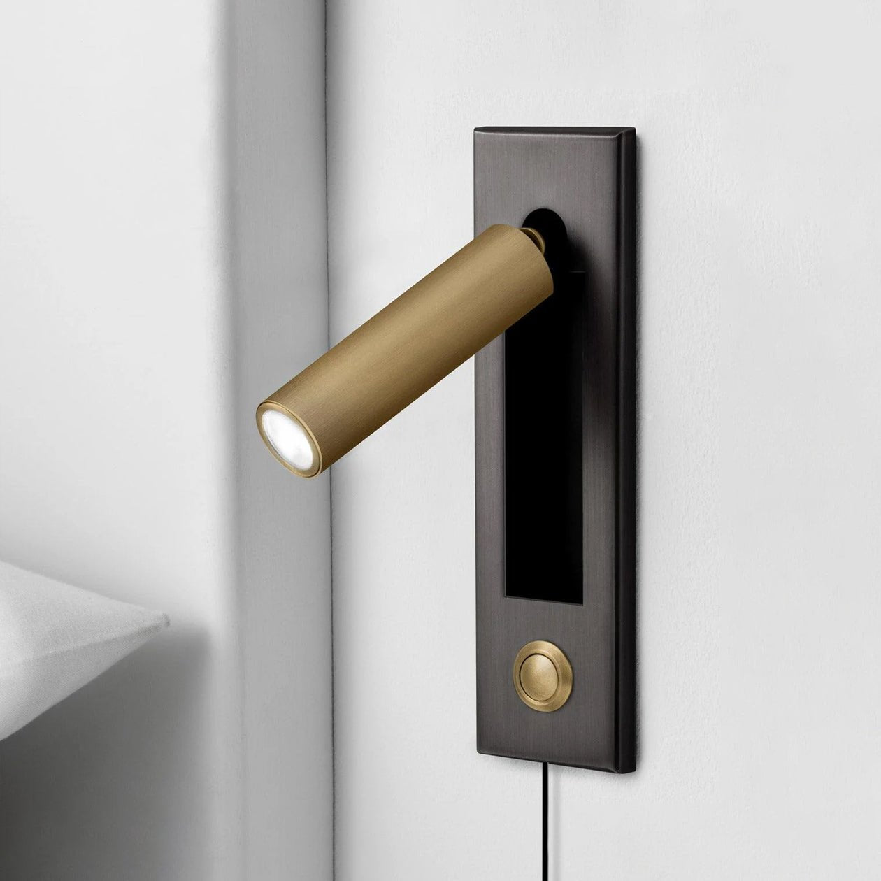Phelion Embedded Bedside Plug-in Sconce Wall lamp-Neutral Decor