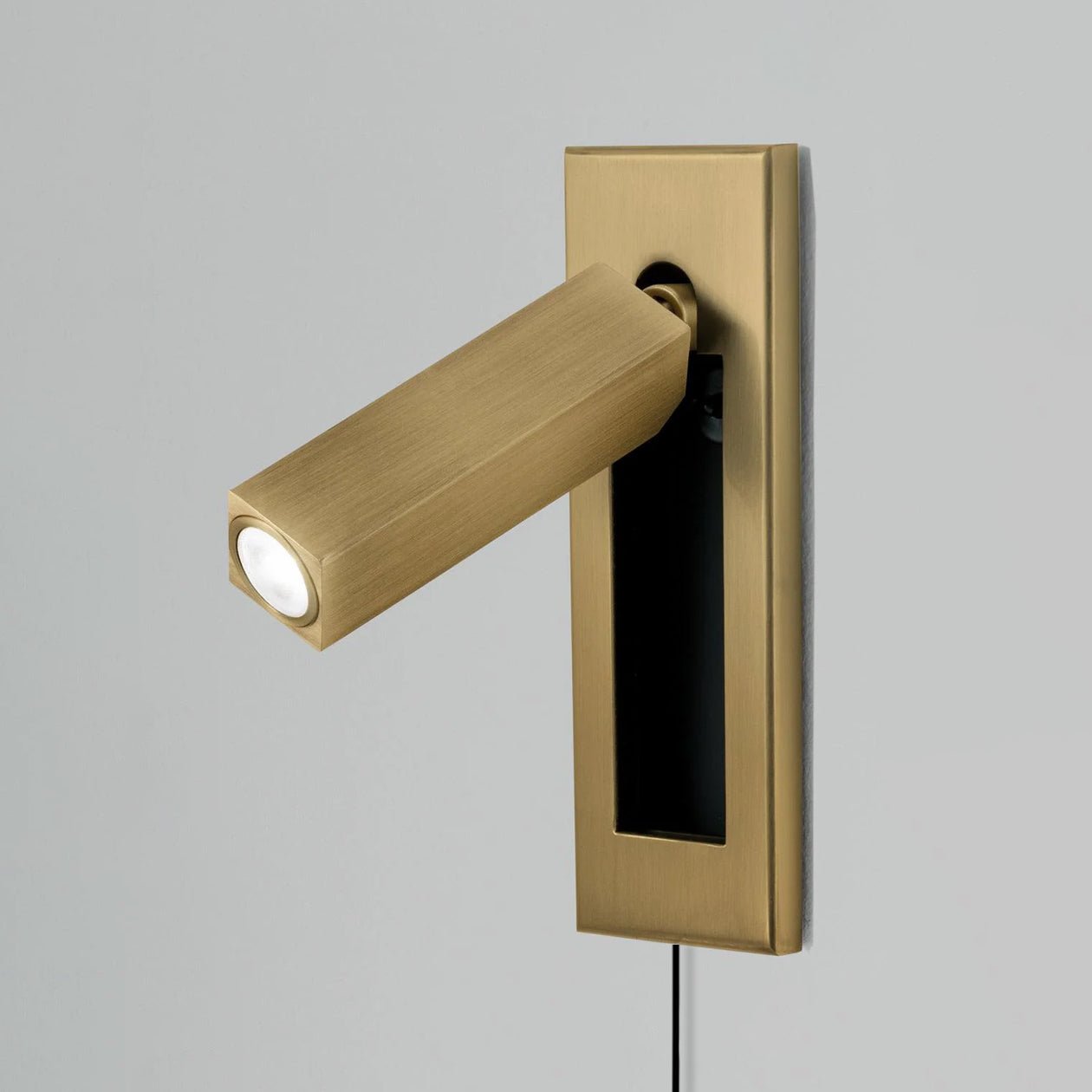 Phelion Embedded Bedside Plug-in Sconce Wall lamp-Neutral Decor